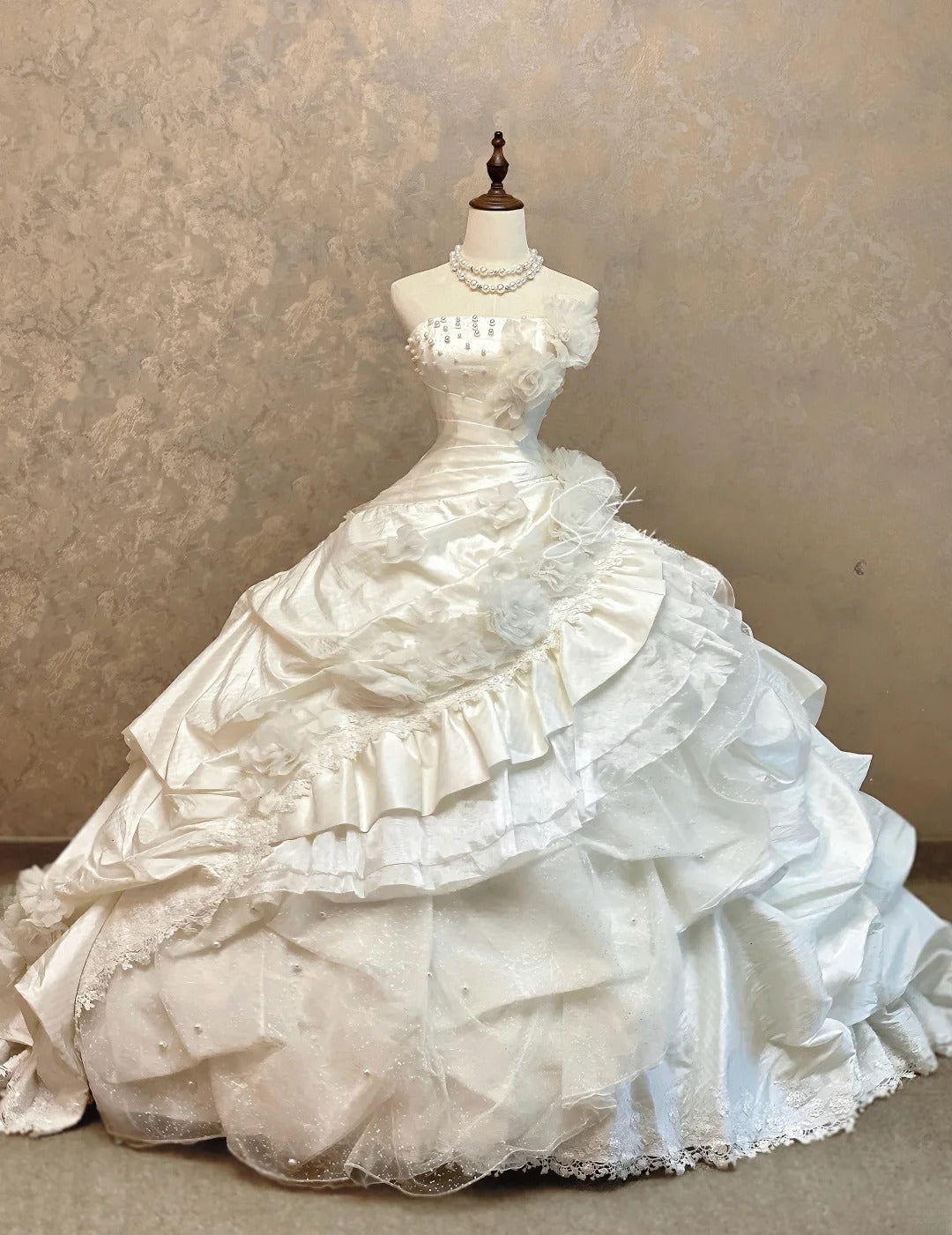 Sweet 16 Dress Ball Gown Strapless White With Flowers Tiered Sweet Sixteen Dress RB9785