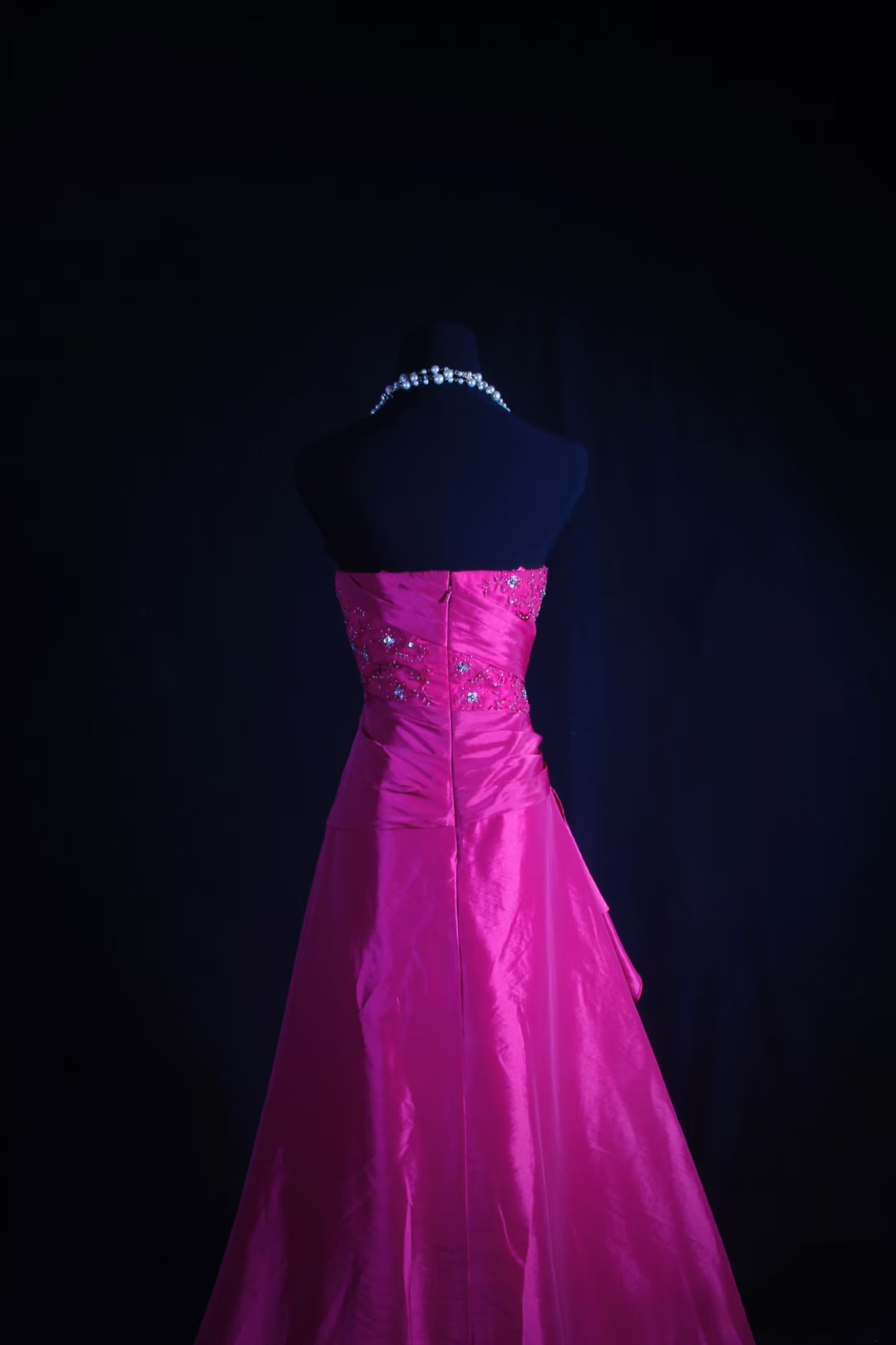 Retro Prom Dresses Ball Gown Strapless Fuchsia Satin With Appliqued Lace Vintage Long Prom Dresses Party Gowns AU015