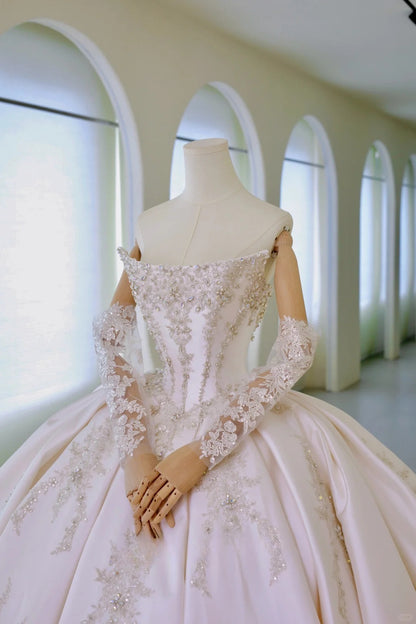Whimsical Ball Gown Strapless Satin Fitted Long Lace Wedding Dress Bride Gowns Wedding Dresses AU015