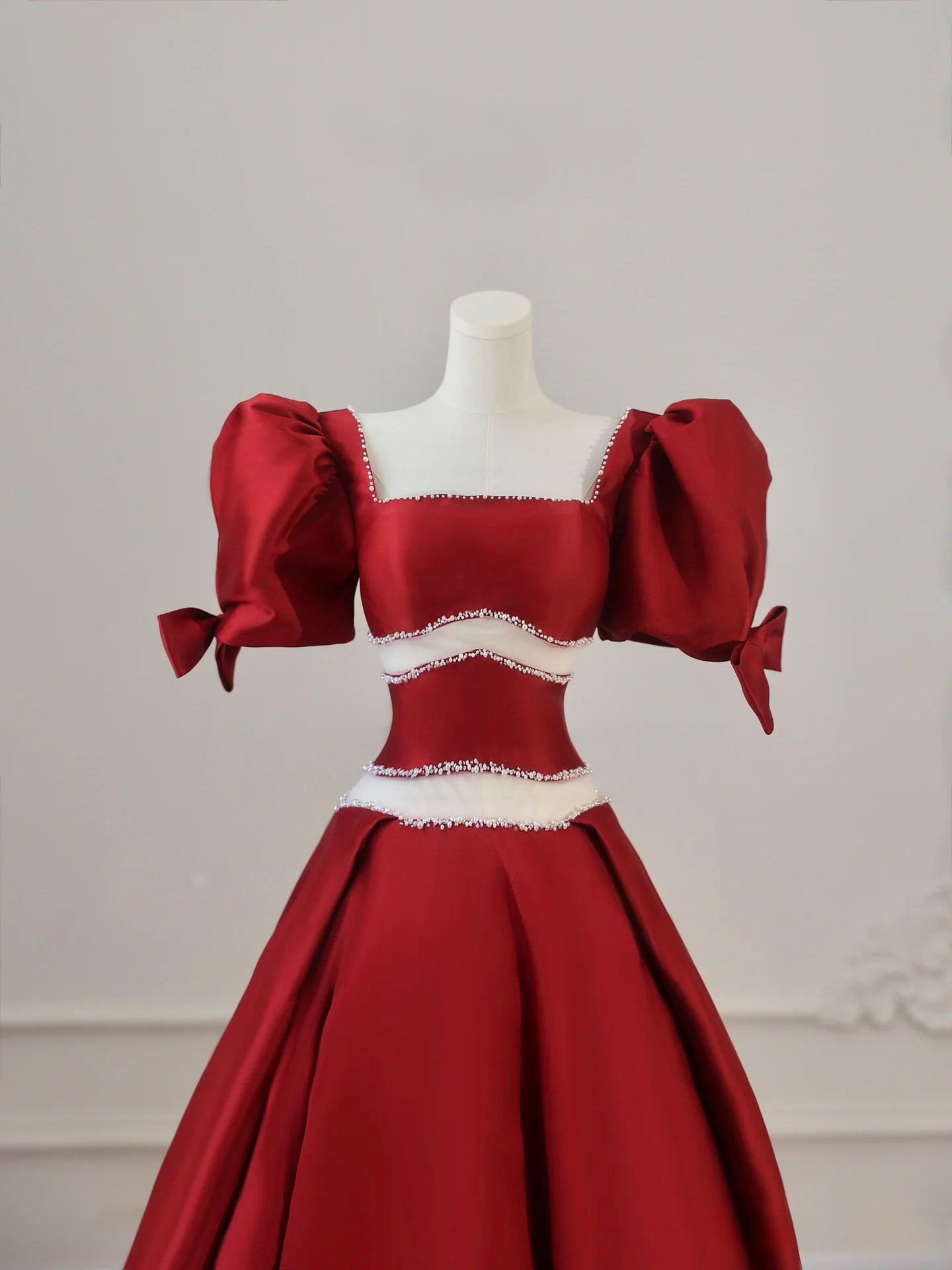 Ball Gown Square Neck Short Sleeves Burgundy Satin Floor Length Stunning Prom Dresses 2026 Inspiration Prom Dress Princess Graduation Dress AU018