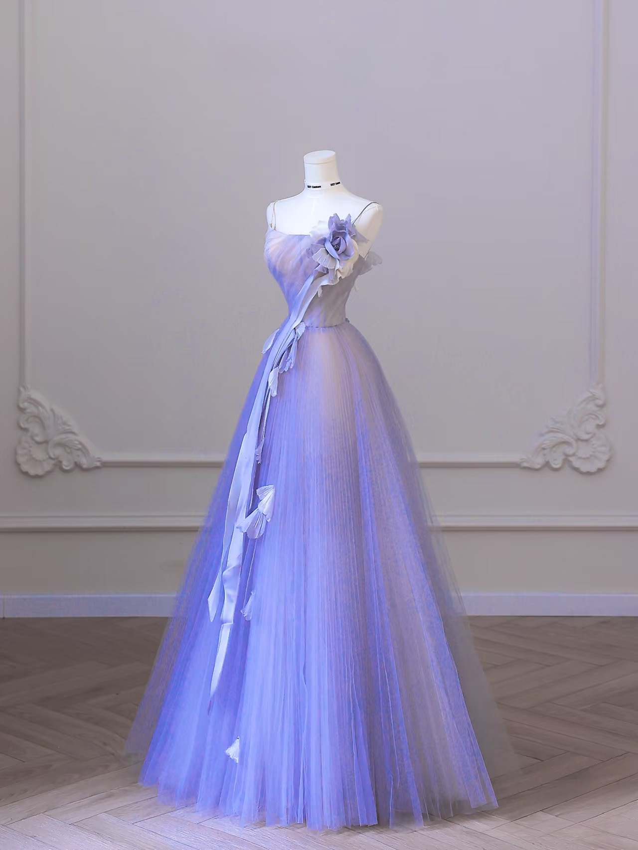 Elegant Ball Gown Spaghetti Straps Sleeveless Lilac Tulle Floor Length Amazing Prom Dress Inspiration Ideas Prom Inspo Dresses Graduation Dress AU019