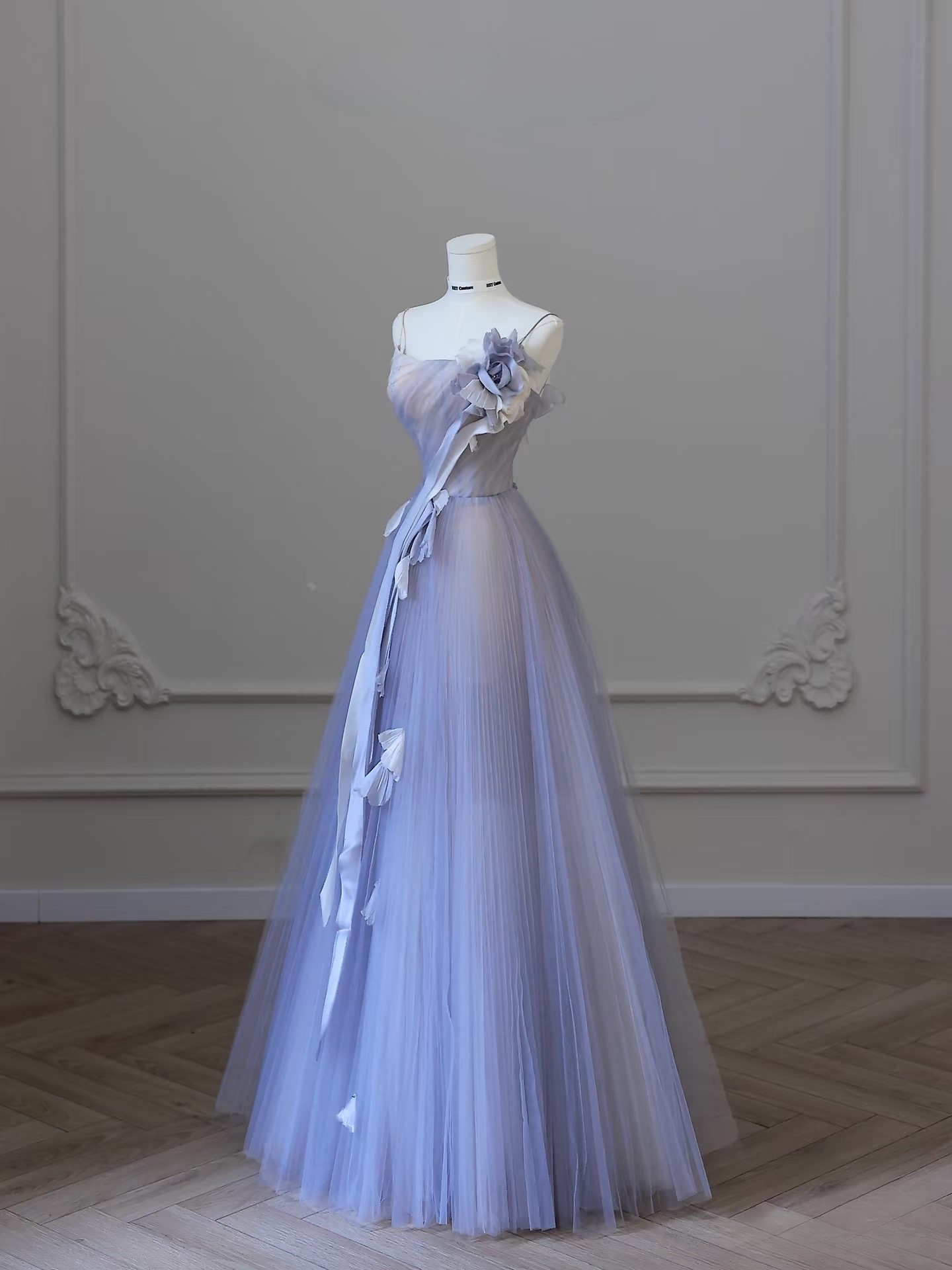 Elegant Ball Gown Spaghetti Straps Sleeveless Lilac Tulle Floor Length Amazing Prom Dress Inspiration Ideas Prom Inspo Dresses Graduation Dress AU019