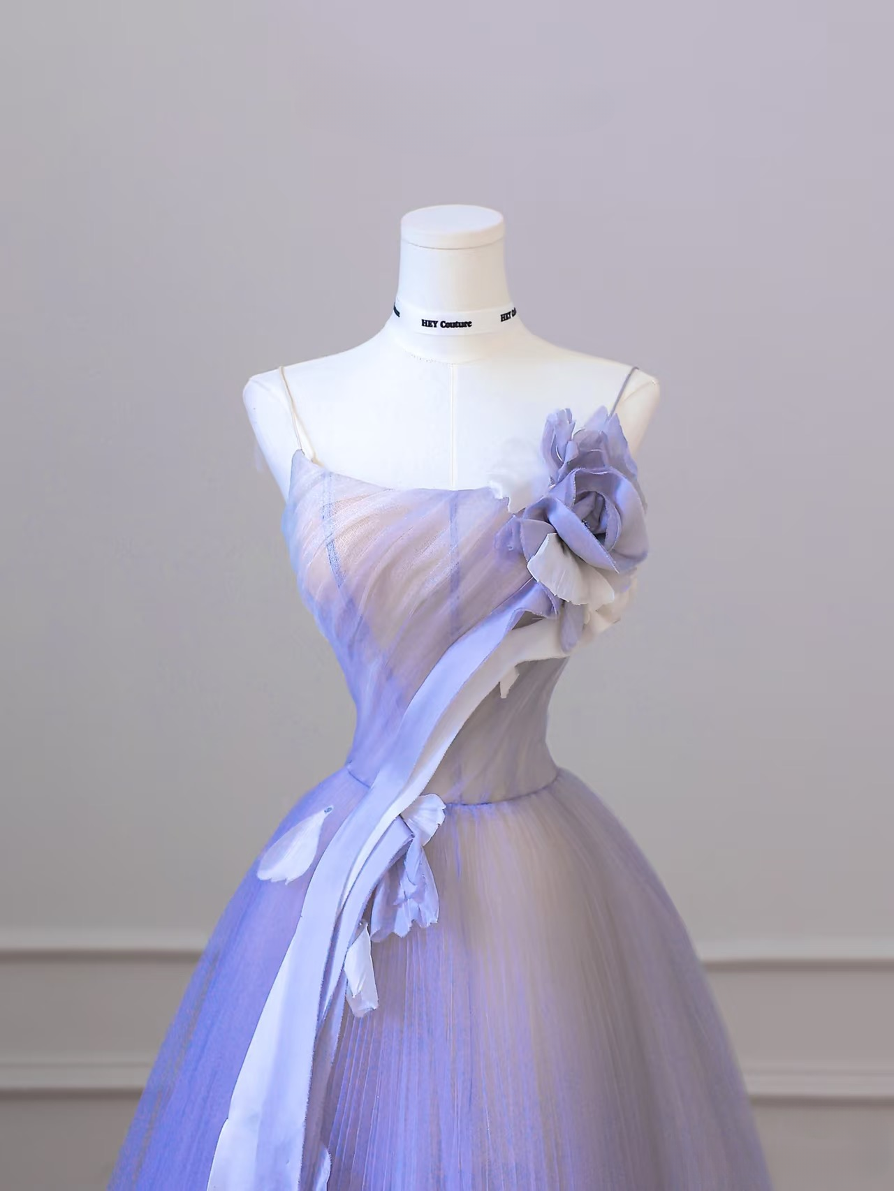 Elegant Ball Gown Spaghetti Straps Sleeveless Lilac Tulle Floor Length Amazing Prom Dress Inspiration Ideas Prom Inspo Dresses Graduation Dress AU019