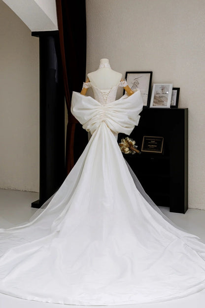 Romantic Women's Mermaid Off The Shoulder With Appliqued Short Sleeves White Lace Tulle Sweep Train Wedding Dresses AU022