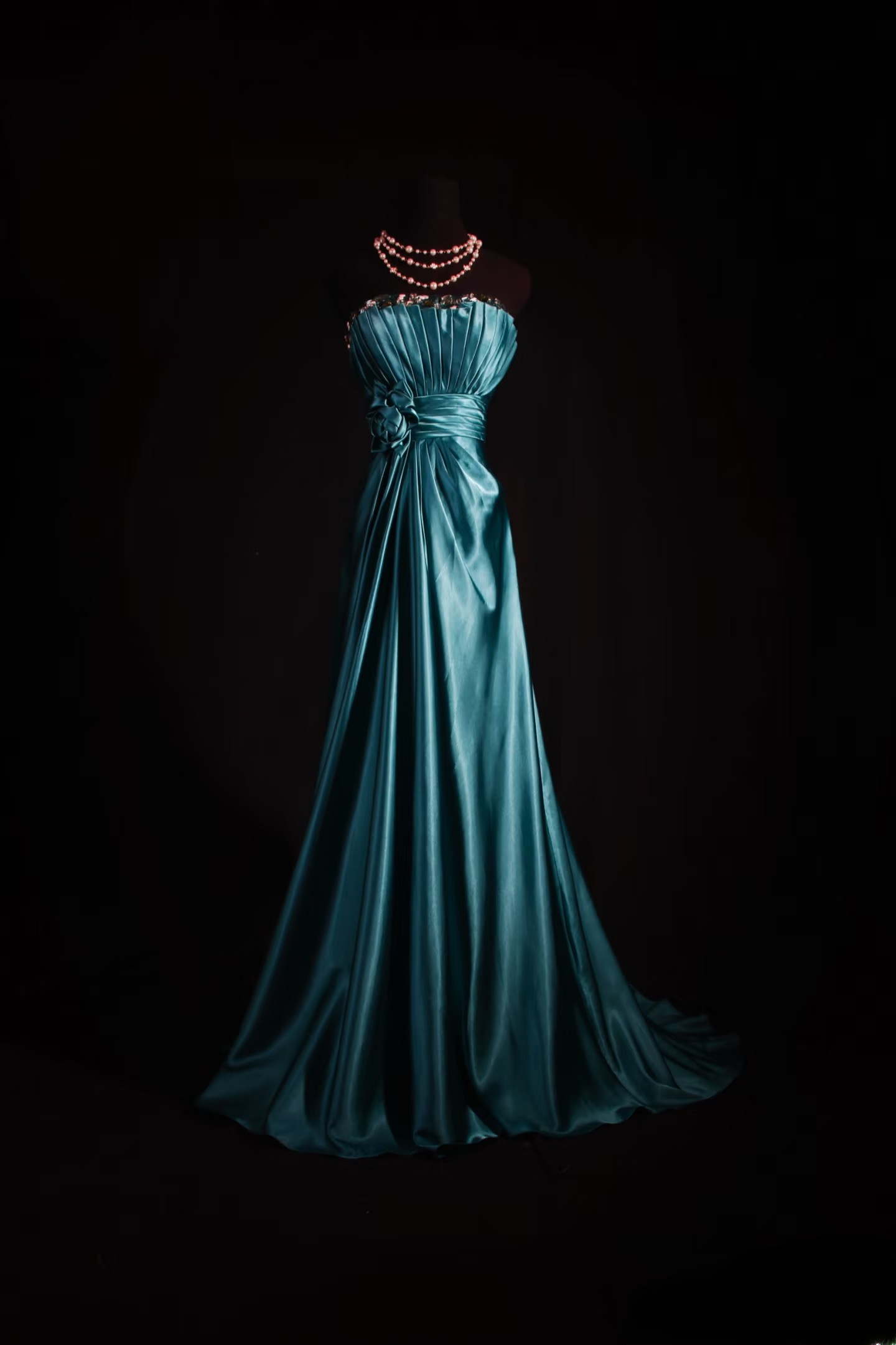 Retro Prom Dresses A Line Blue Strapless 80s With Pleated Satin Vintage Fashion Long Prom Dresses Party Gowns AU025