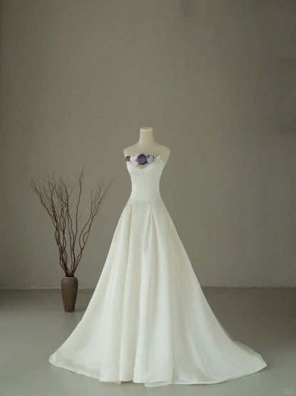 Simple Ball Gown Strapless White Groom Brides Gown Bridal Dress Style Floor Length Wedding Dresses RB6984