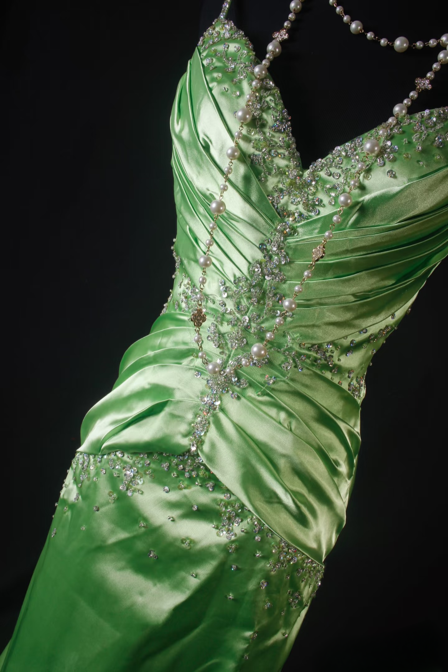 Retro Prom Dresses Mermaid Spaghetti Strap 80s With Silver Beaded Slit Green Satin Vintage Fashion Long Prom Dresses Party Gowns AU038
