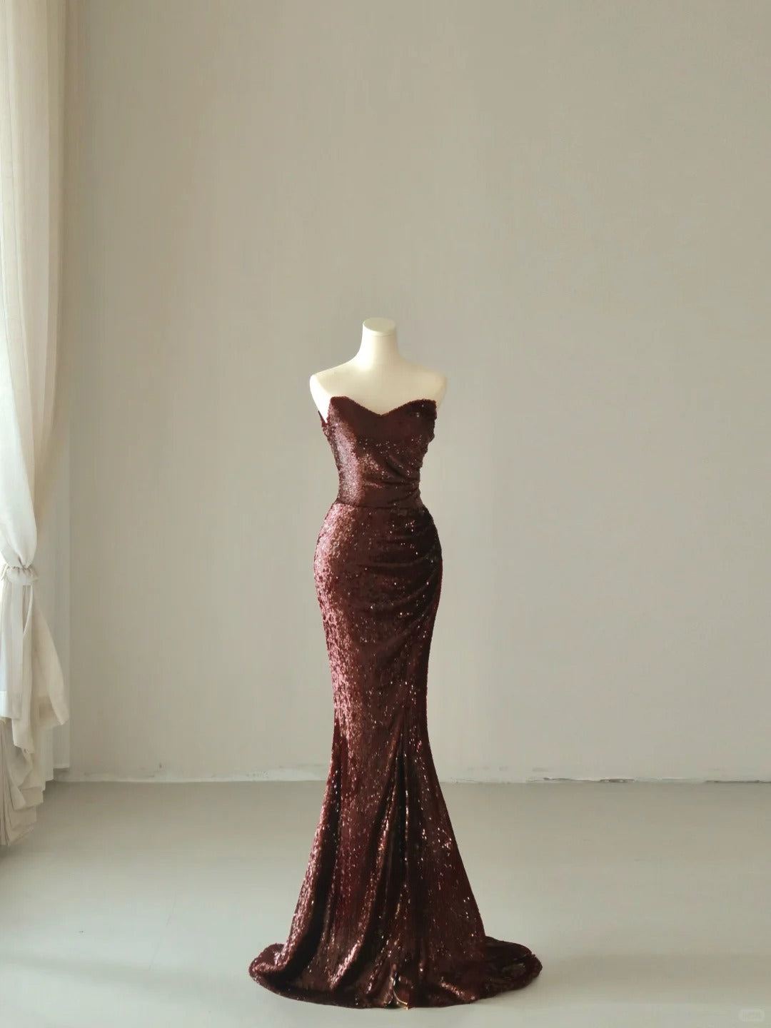 Sparkly Mermaid Sweetheart Burgundy Sequins Sleeveless Prom Dresses Long Prom Gowns AB219