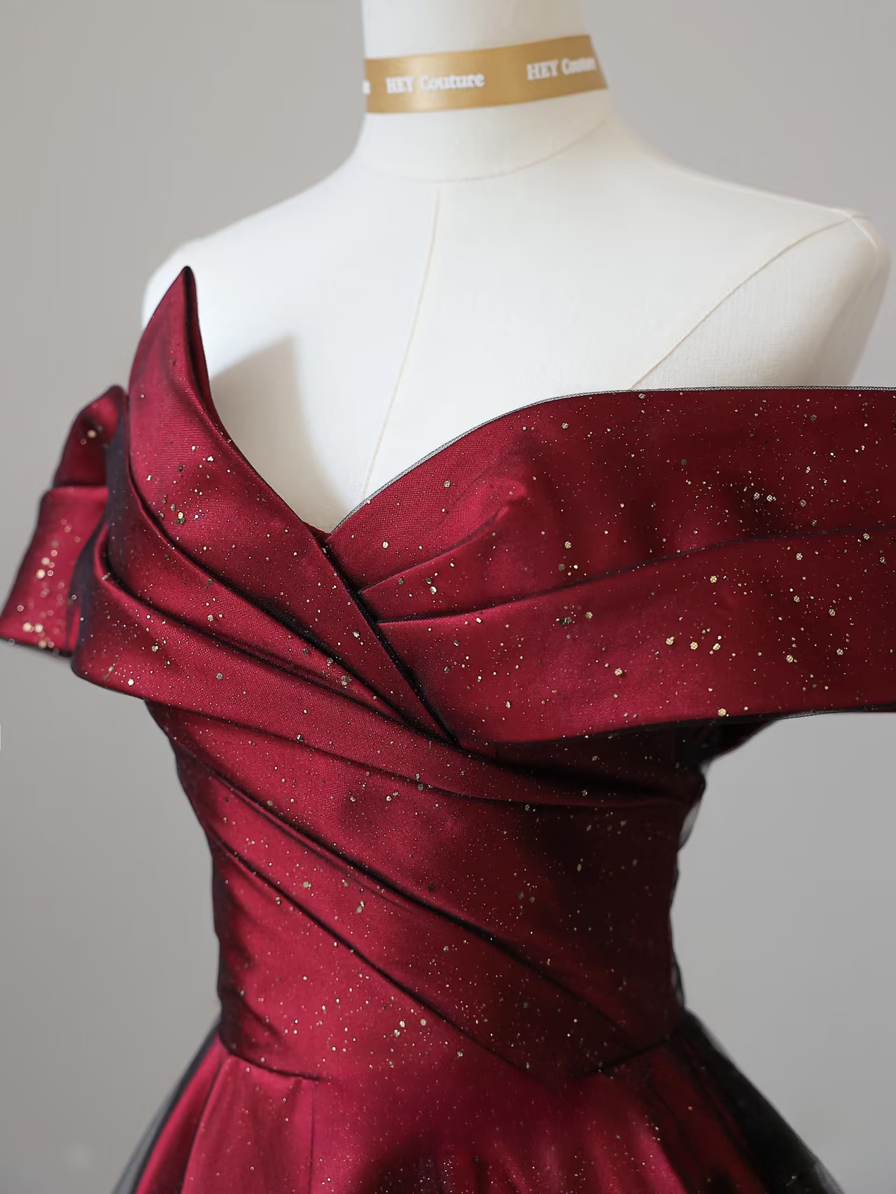 Modest Ball Gown Off The Shoulder Tulle Burgundy Stunning Prom Dresses Inspiration Prom Gowns With Sleeves Princess Formal Graduation Dress AU045