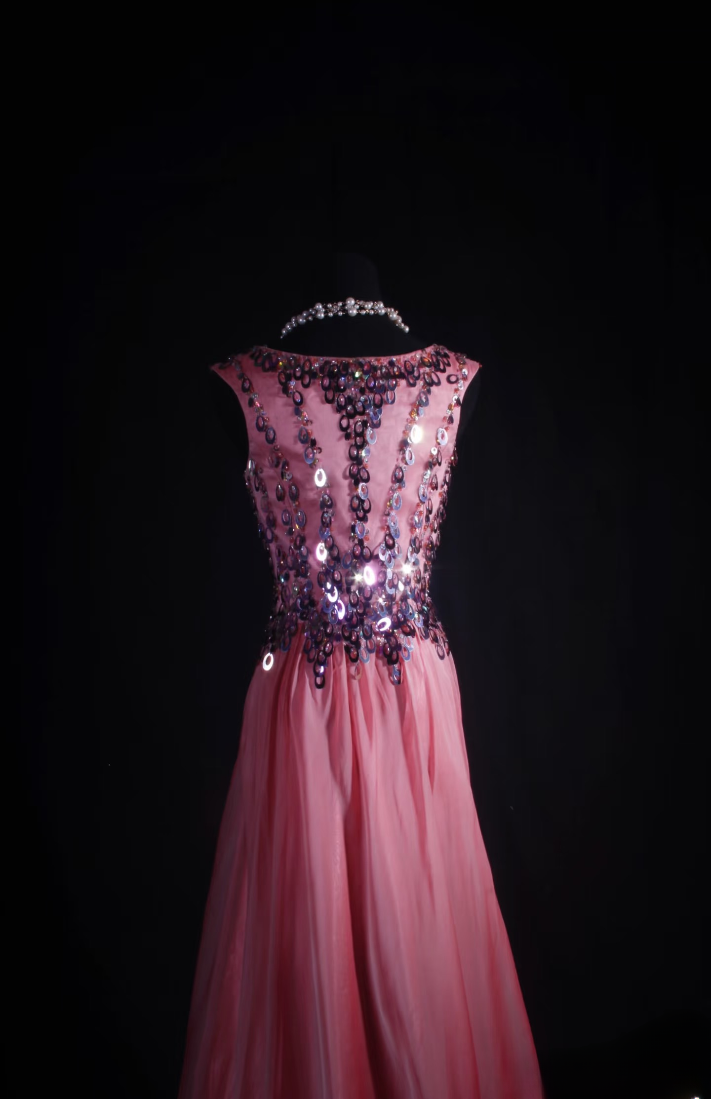 Vintage Prom Dresses 1950s Retro Classy A line V Neck Pink Chiffon Beaded Inspo Long Prom Gown AU047