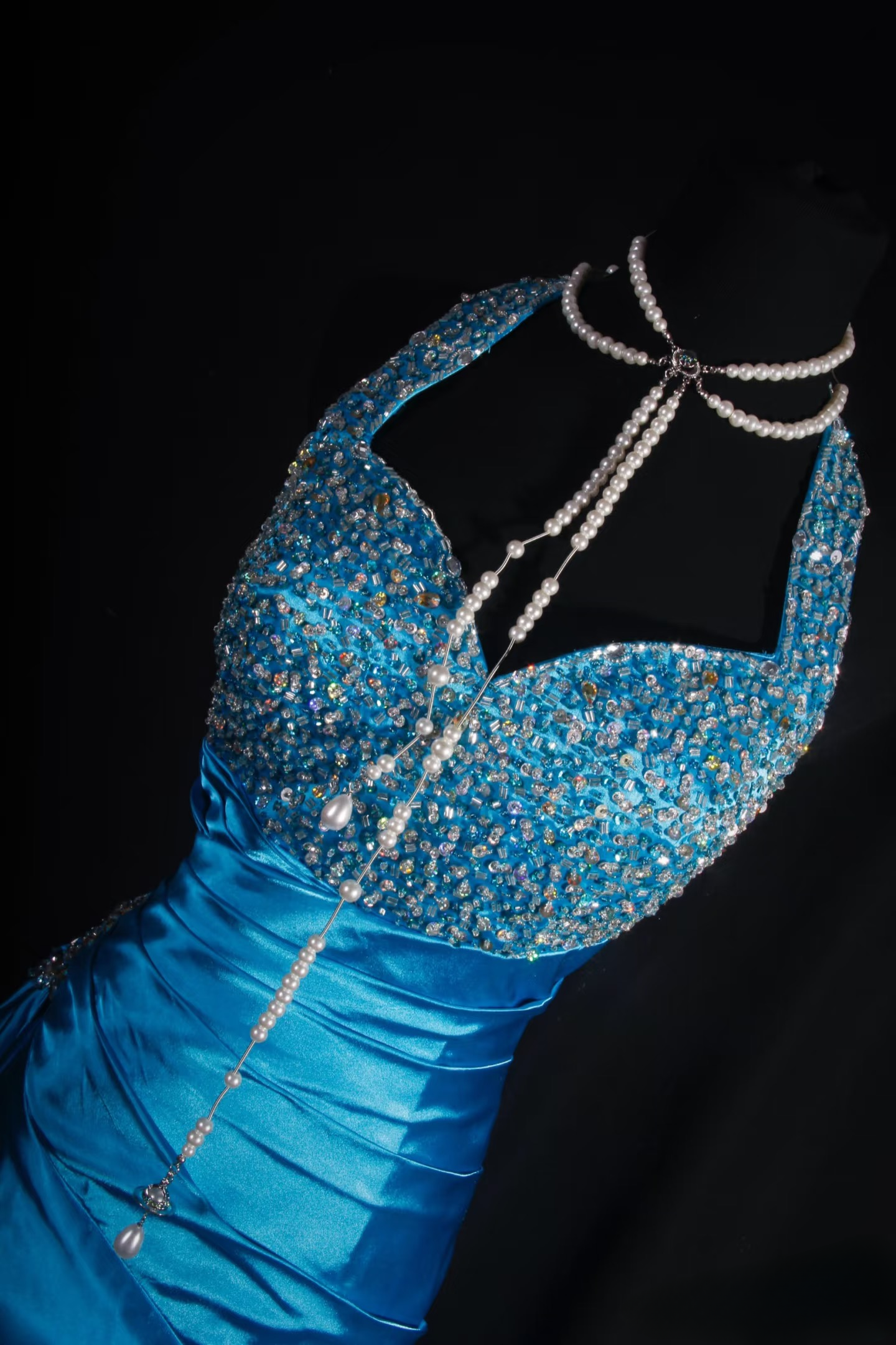 Retro Prom Dresses Sheath Halter Blue With Silver Beaded 70s 80s Pleated Vintage Fashion Long Prom Dresses Party Gowns AU048
