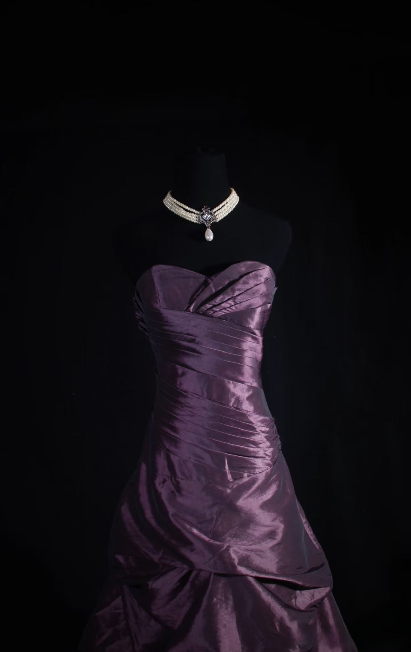 Vintage Prom Dresses 2000s Ball Gown Sweetheart Grape Satin Prom Dress Inspiration Long Prom Dresses AU056