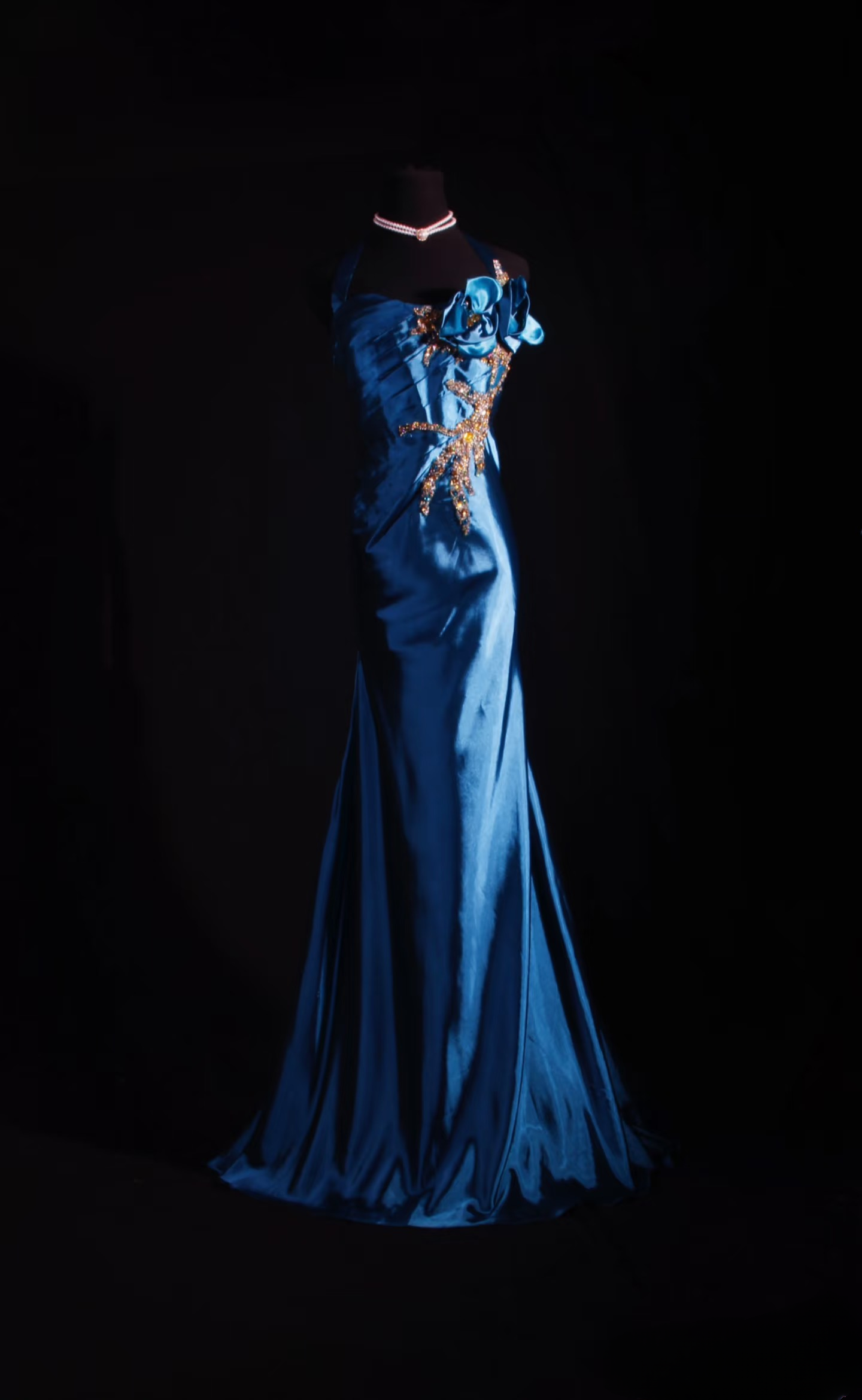 Vintage Prom Dresses 90s Formal Mermaid Halter Navy Blue Satin Prom Dress Inspiration Long Prom Dresses AU059