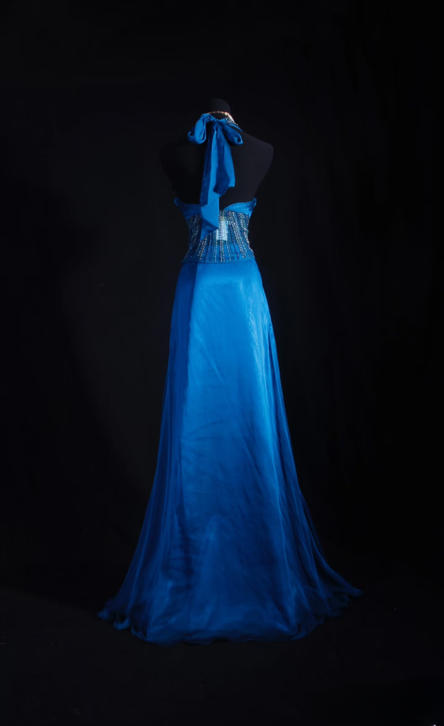 Vintage Prom Dresses 90s Formal A Line Halter Blue Satin Prom Dress Inspiration Long Prom Gown AU062