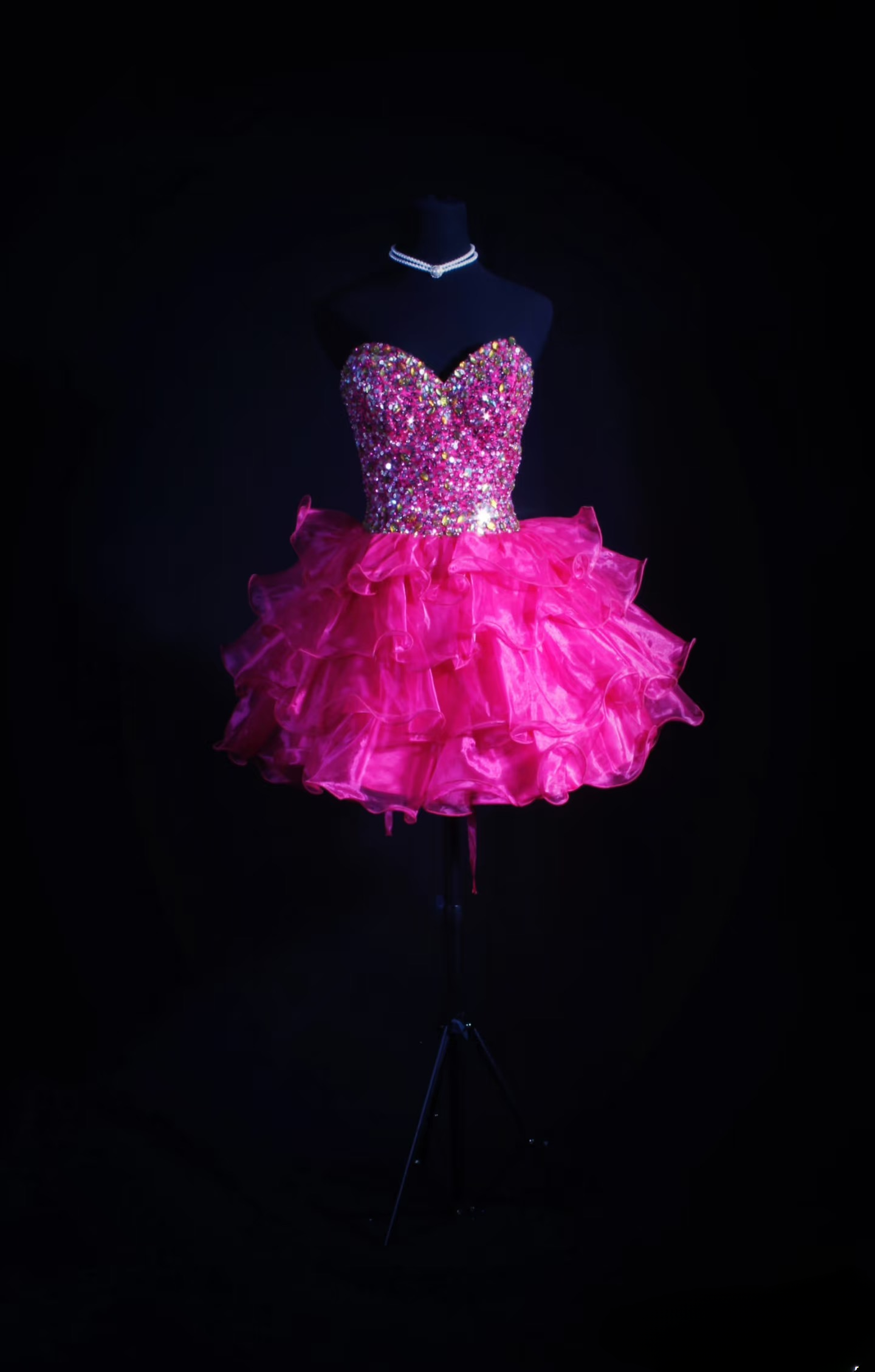 Chic Ball Gown Sweetheart Hot Pink Tulle Beads Short 18th Birthday Dress Homecoming Dresses Cocktail Gown AU064