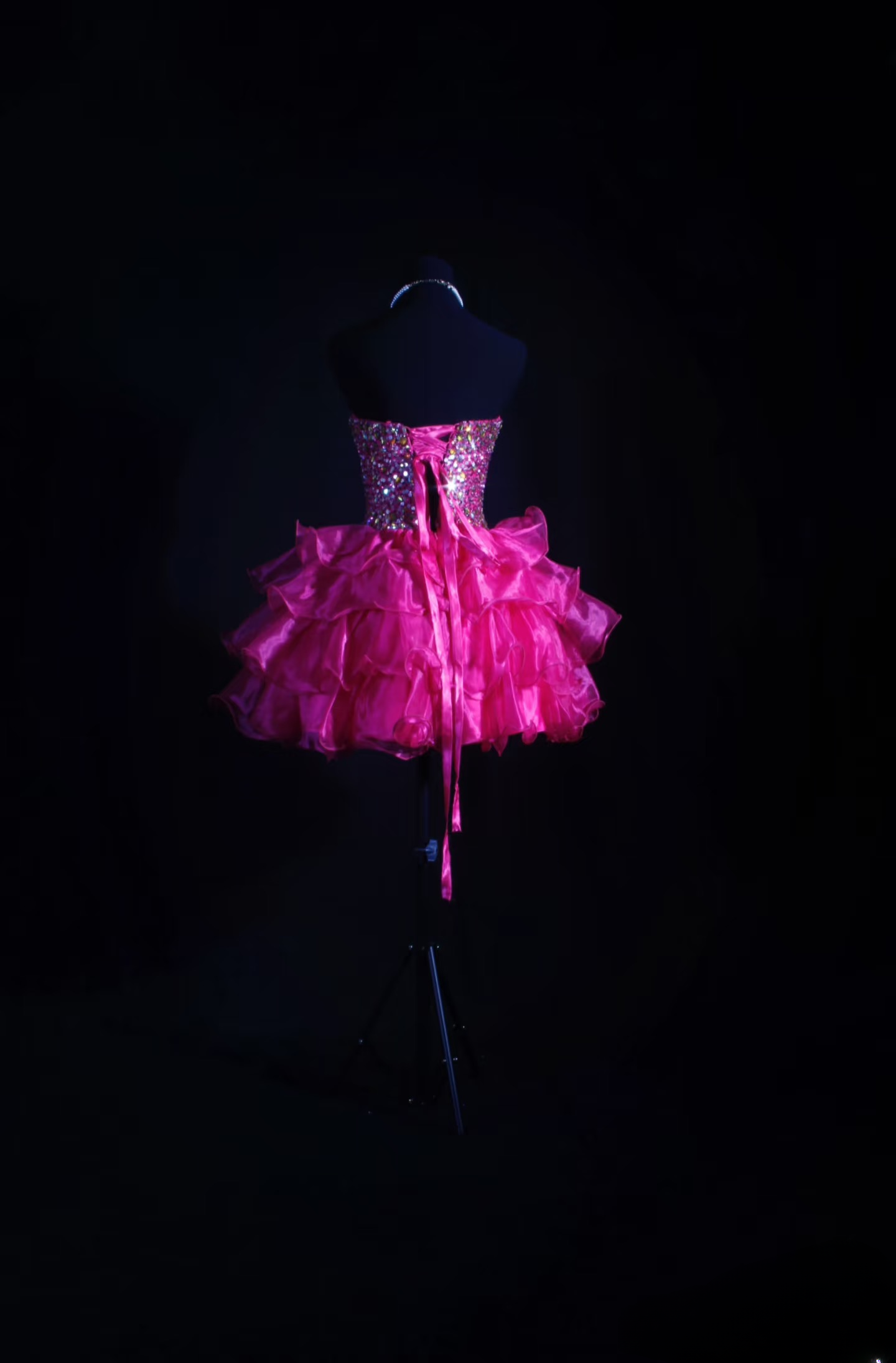 Chic Ball Gown Sweetheart Hot Pink Tulle Beads Short 18th Birthday Dress Homecoming Dresses Cocktail Gown AU064