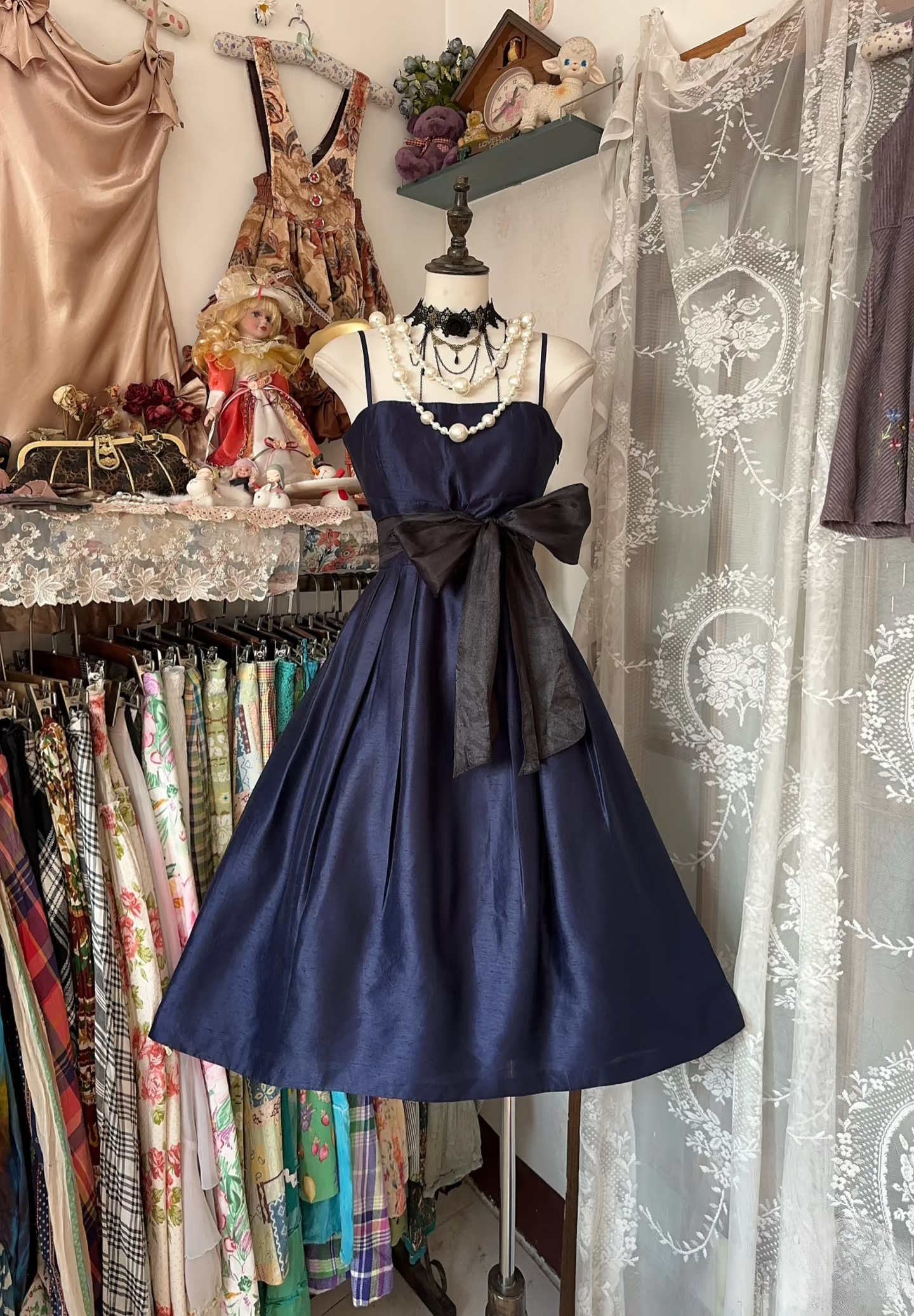 Retro Ball Gown Spaghetti Straps Navy Blue Satin Short 19th Birthday Dress Homecoming Dresses Cocktail Gown AU074