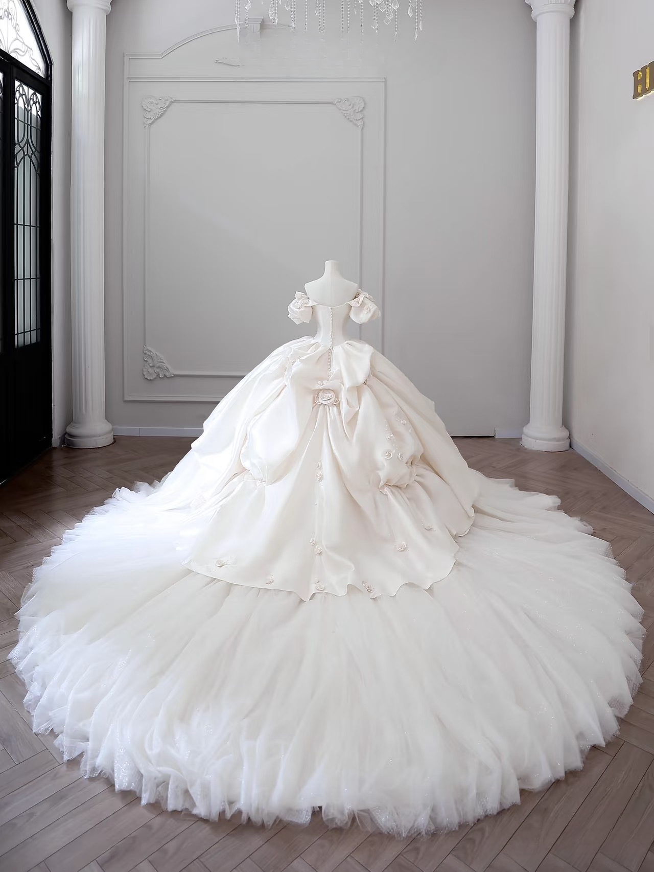 Dreamy Ball Gown Off The Shoulder Satin Short Sleeves White Long Flowers Wedding Dress Fairy Formal Wedding Dresses AU082