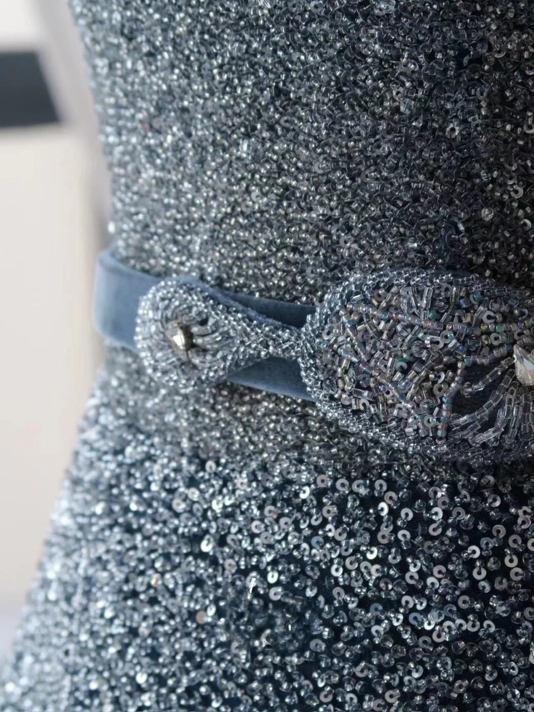 Charming Ball Gown Strapless Navy Blue With Silver Beads Tulle Sleeveless Prom Dresses Long Prom Gowns AU082