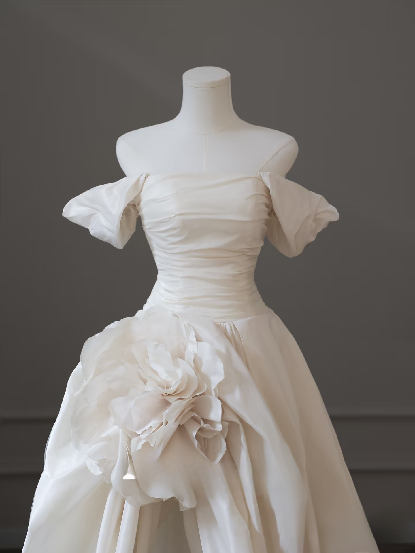 Simple High Low Off The Shoulder White Satin Long Wedding Dress Fairy Formal Wedding Dresses AU083