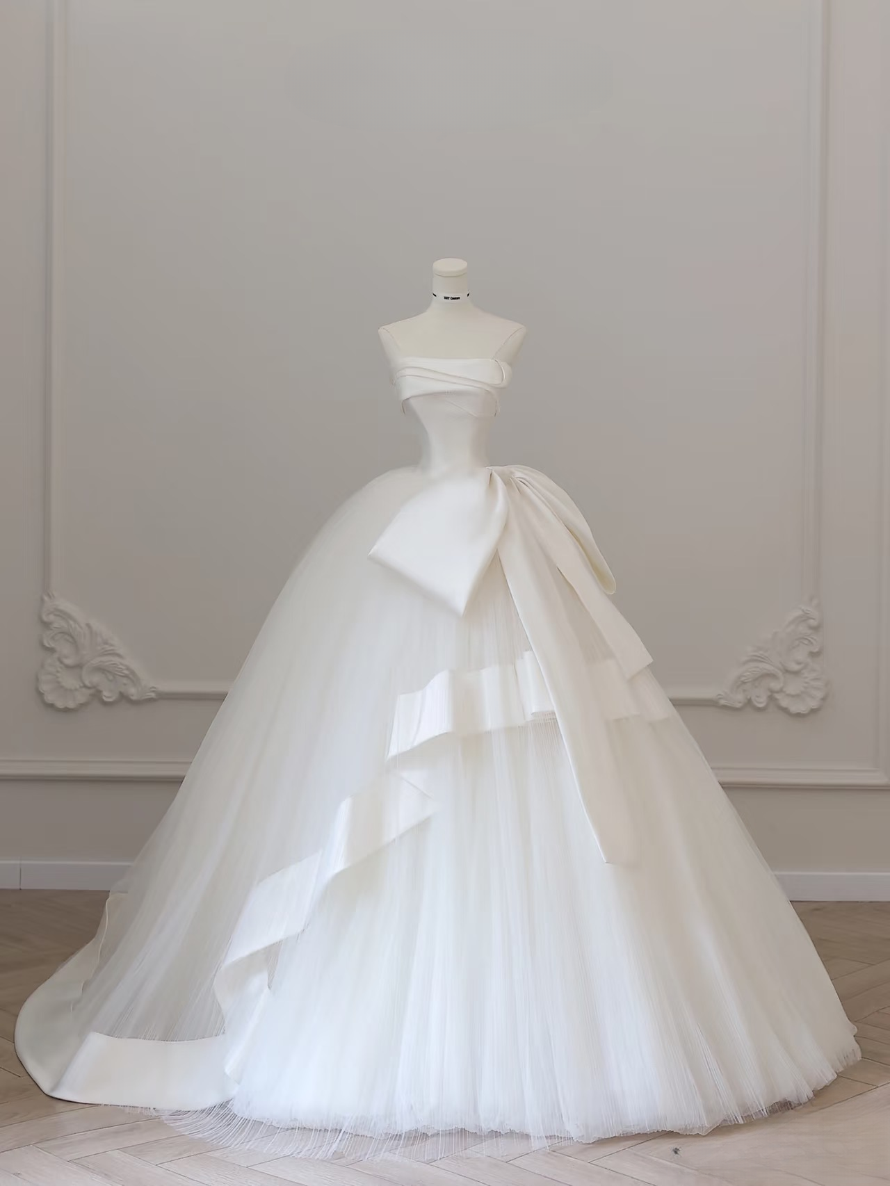 Dreamy Ball Gown Strapless Satin Tulle With Bow-knot White Long Wedding Dress Fairy Formal Wedding Dresses AU084