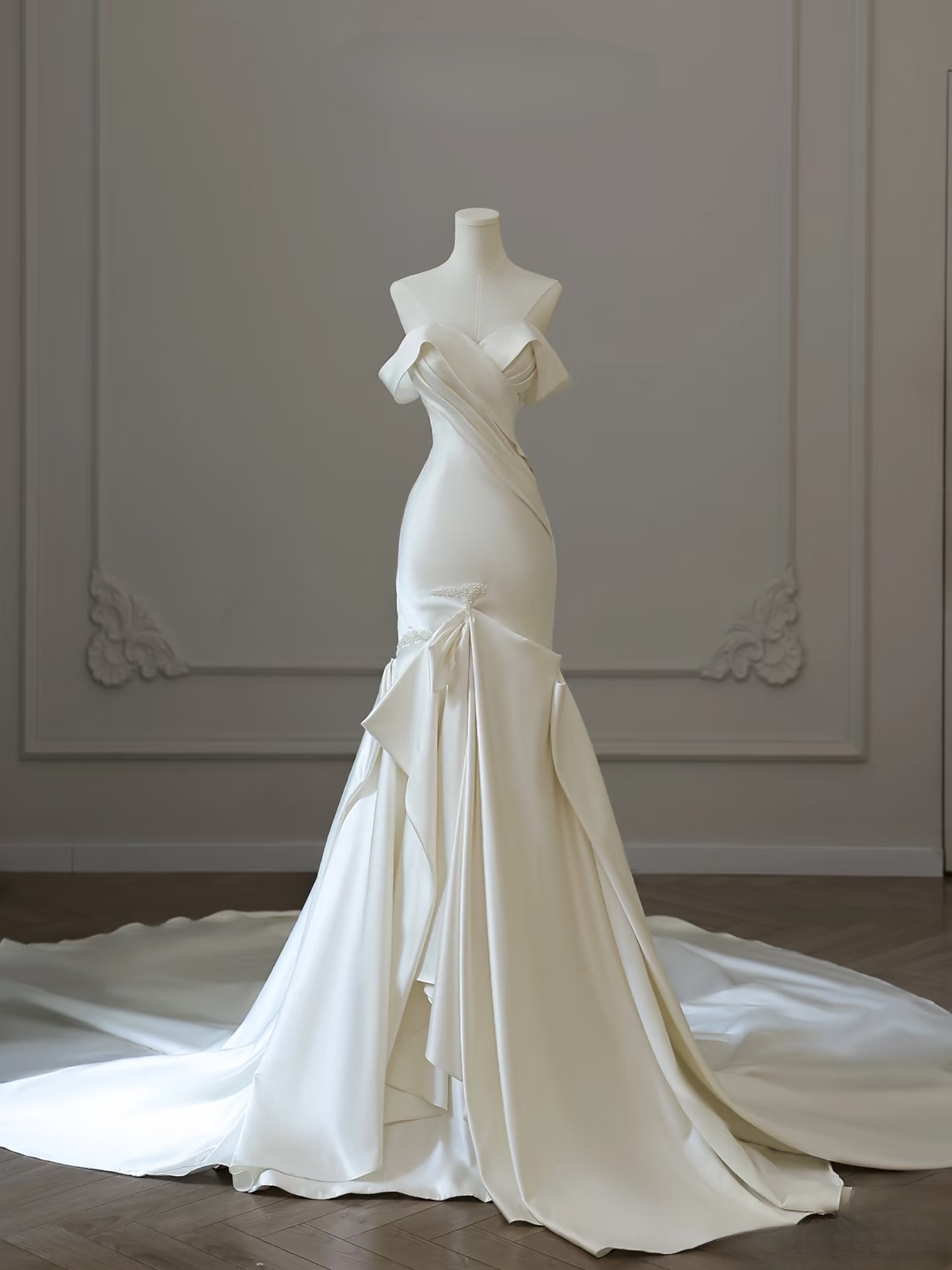 Classic Mermaid Off The Shoulder White Satin Short Sleeves Long Wedding Dress Fairy Formal Wedding Dresses AU087