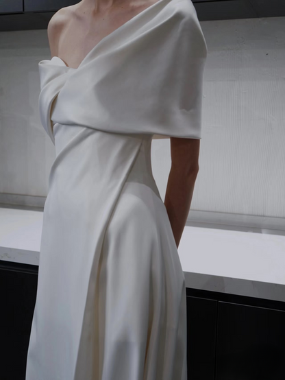 Dreamy A line Off The Shoulder Satin White Short Sleeves Wedding Dress Fairy Formal Wedding Dresses AU088