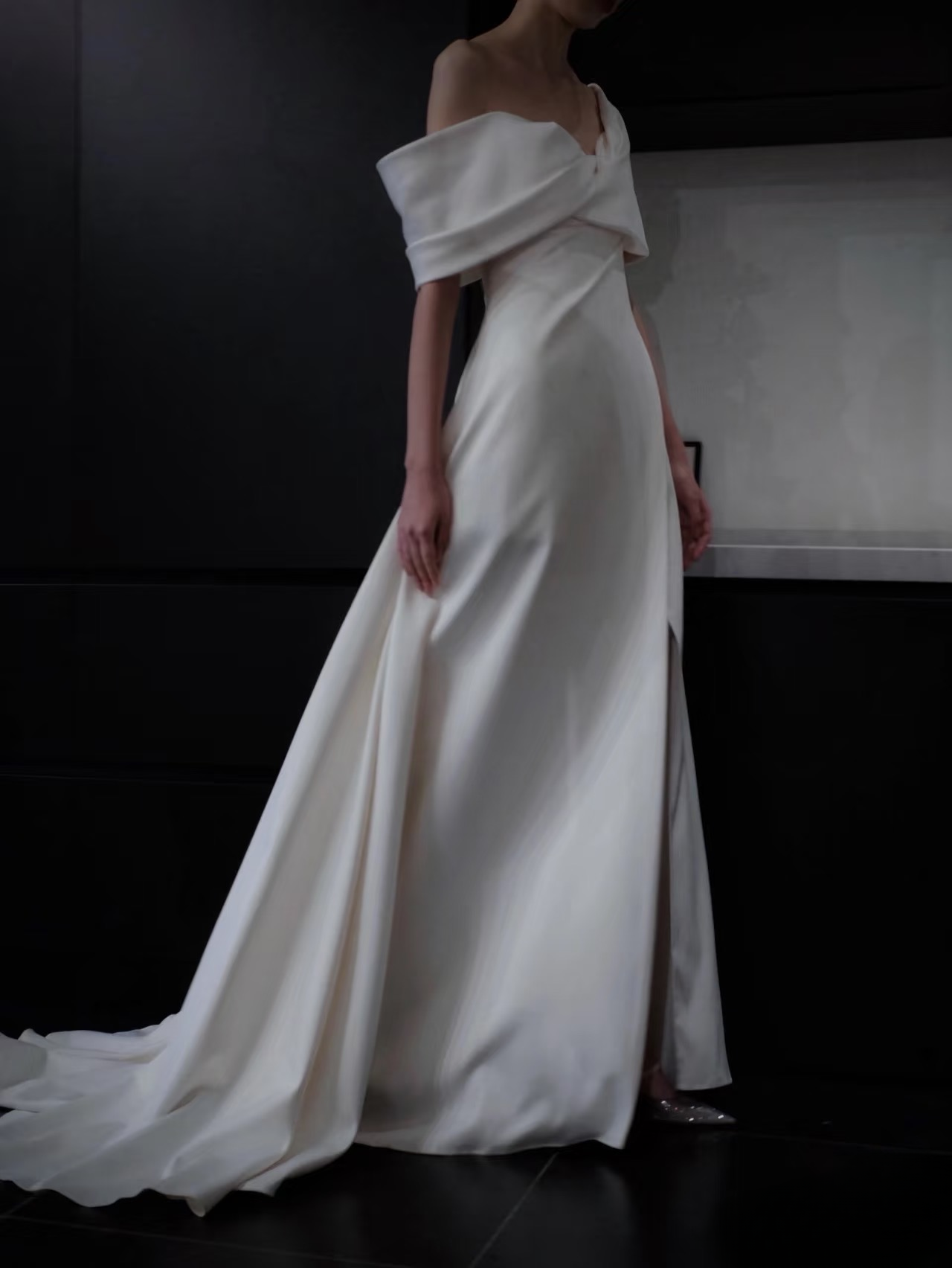 Dreamy A line Off The Shoulder Satin White Short Sleeves Wedding Dress Fairy Formal Wedding Dresses AU088