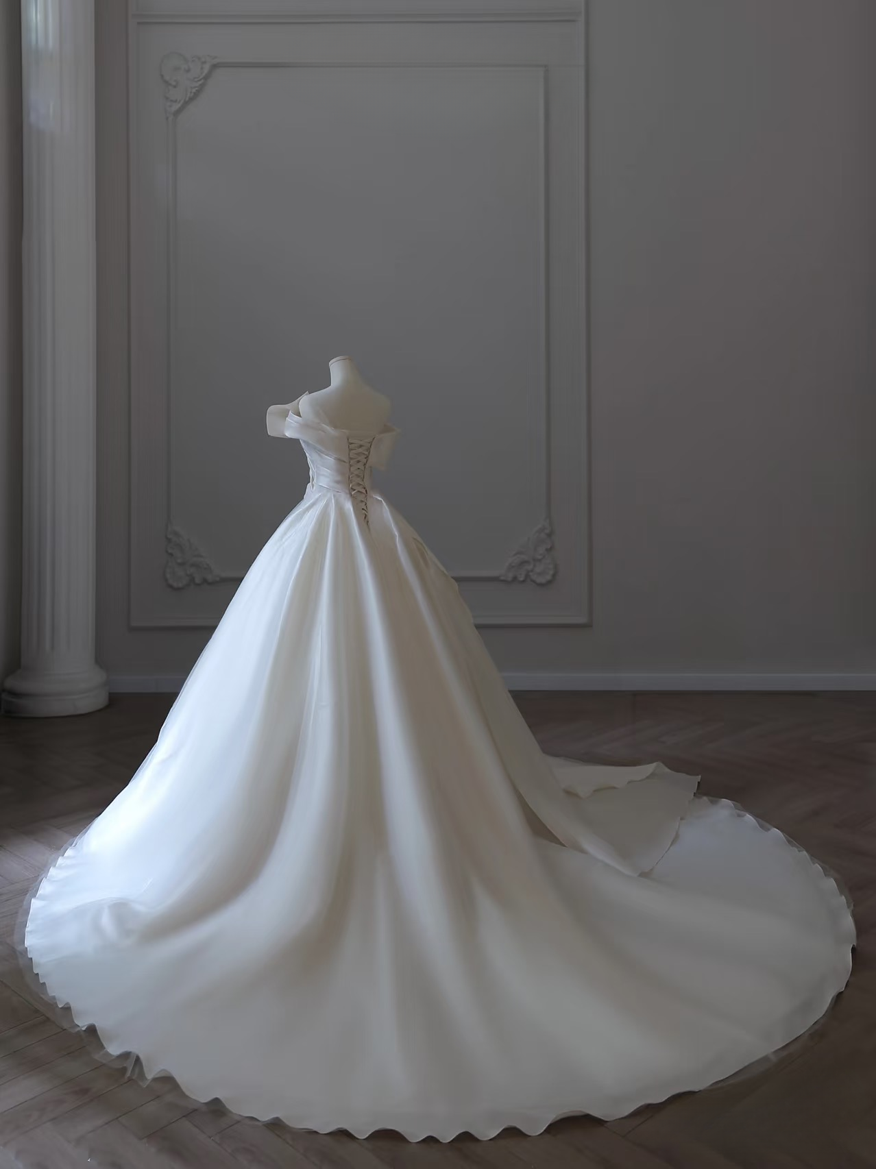 Dreamy Ball Gown Off The Shoulder Satin White Short Sleeves Wedding Dress Fairy Formal Wedding Dresses AU090