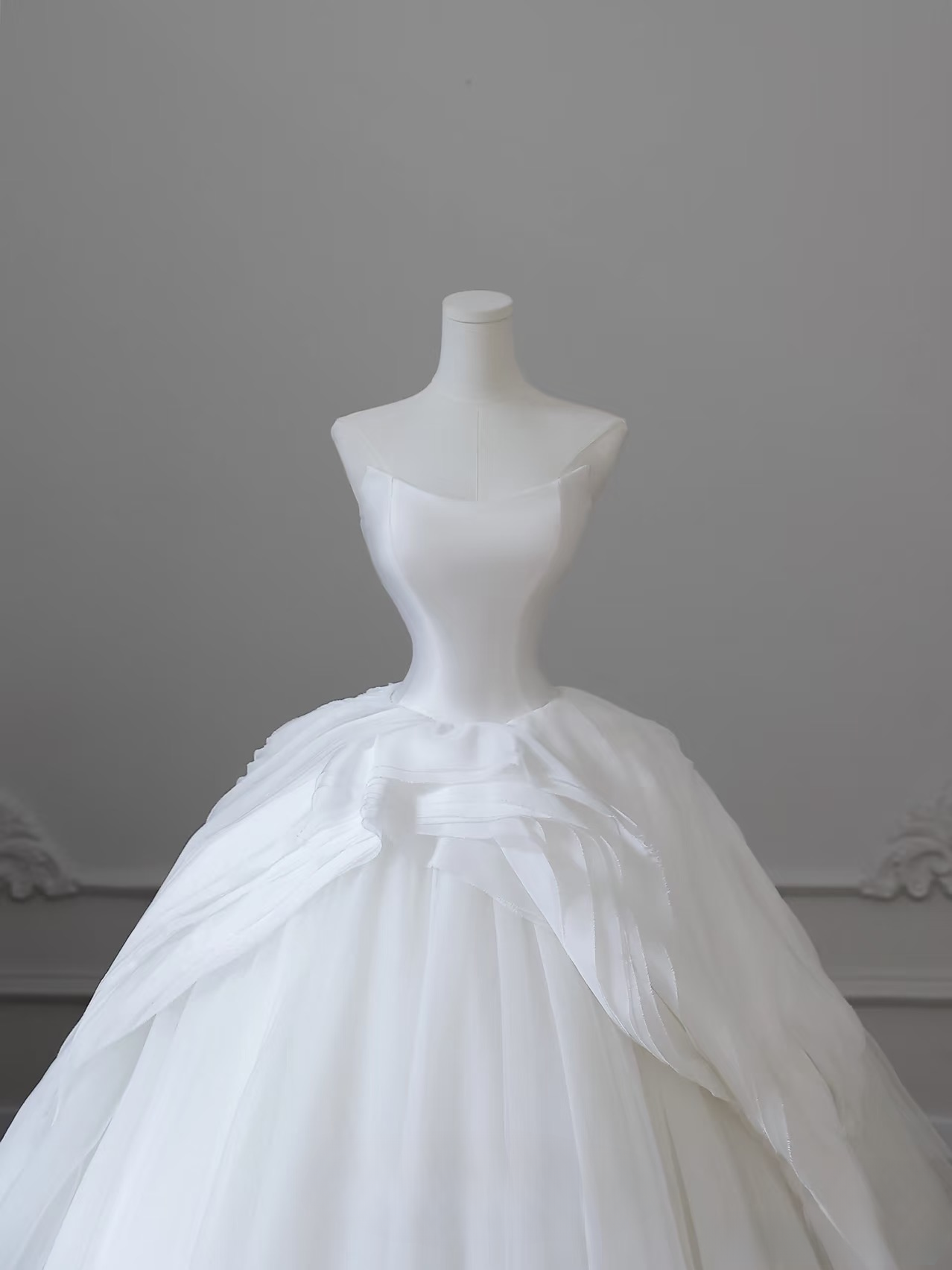 Elegant Ball Gown Strapless Satin Tulle White Long Wedding Dress Fairy Formal Wedding Dresses Bride Gown AU099