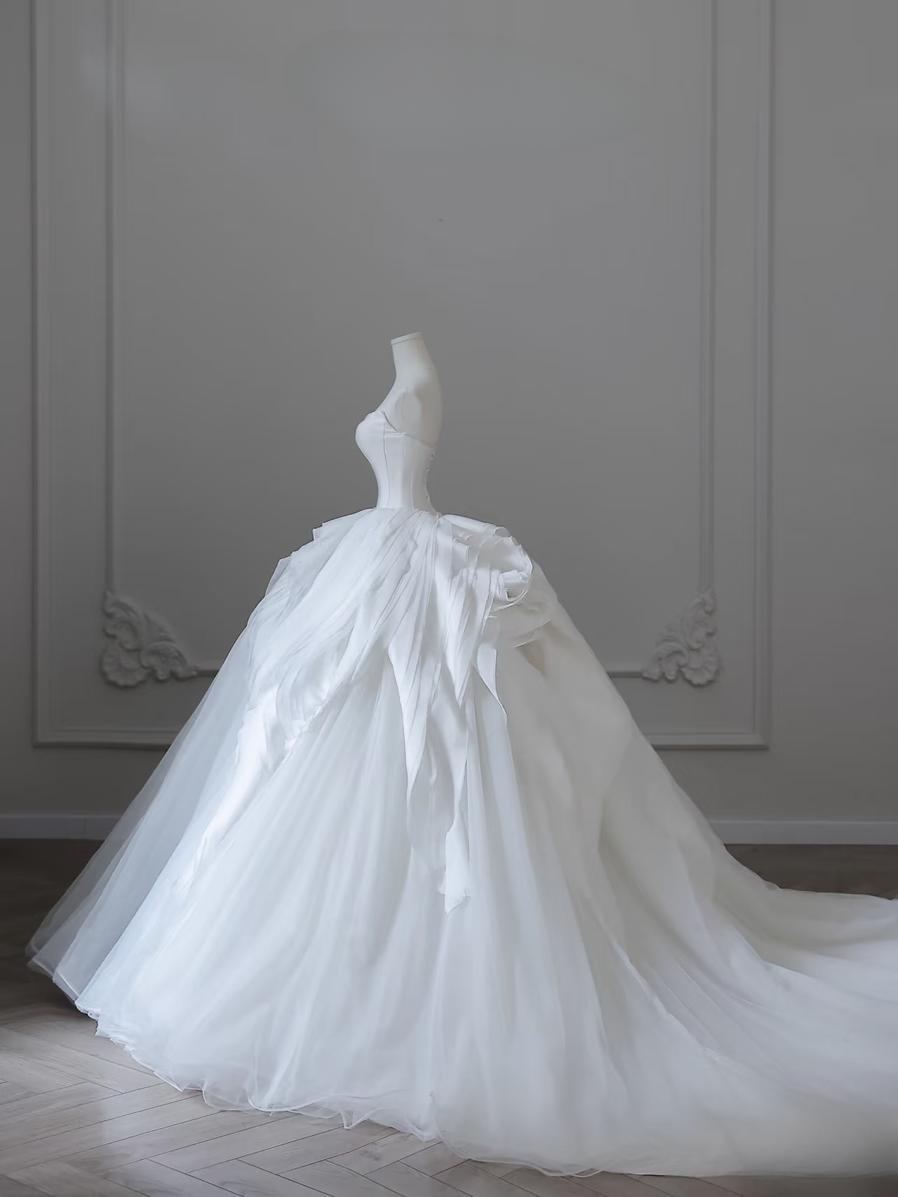Elegant Ball Gown Strapless Satin Tulle White Long Wedding Dress Fairy Formal Wedding Dresses Bride Gown AU099