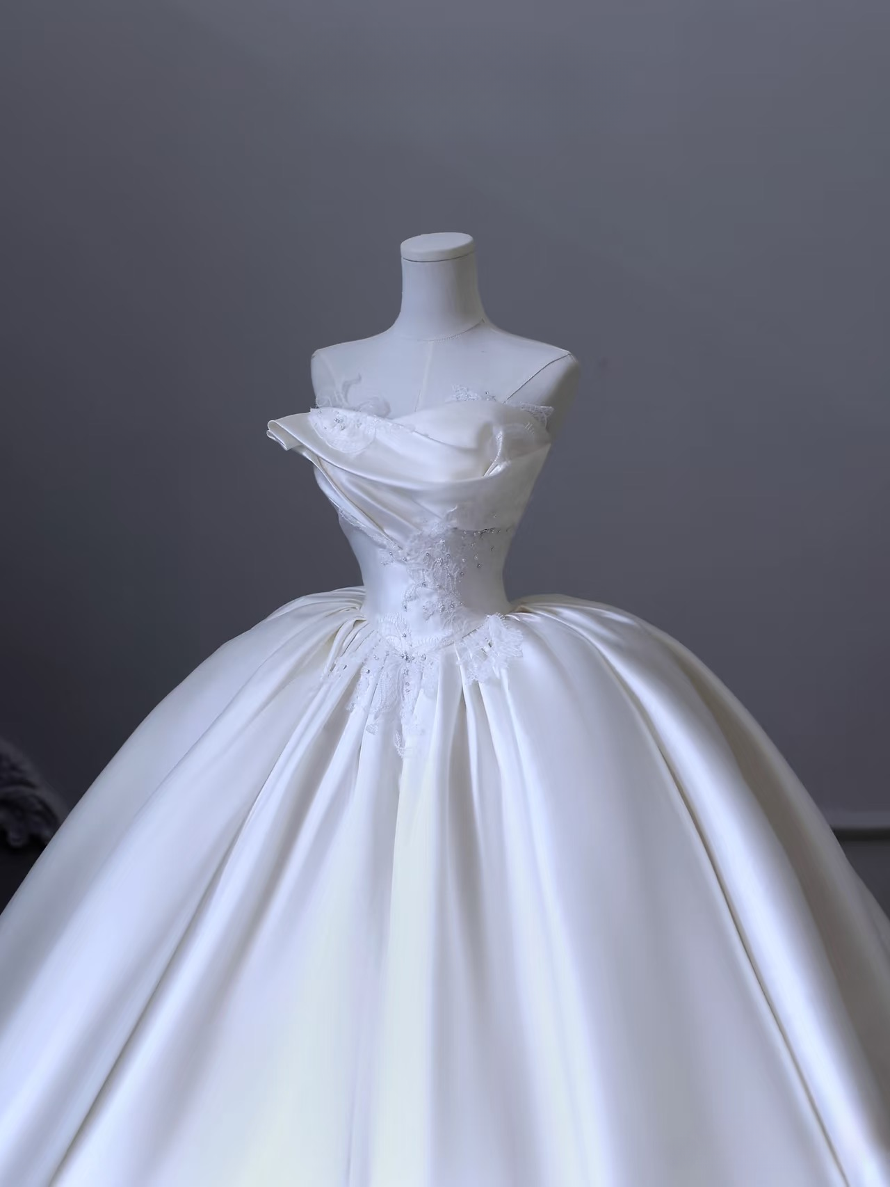 Elegant Ball Gown Strapless Satin Tulle White Long Wedding Dress Fairy Formal Wedding Dresses Bride Gown AU103