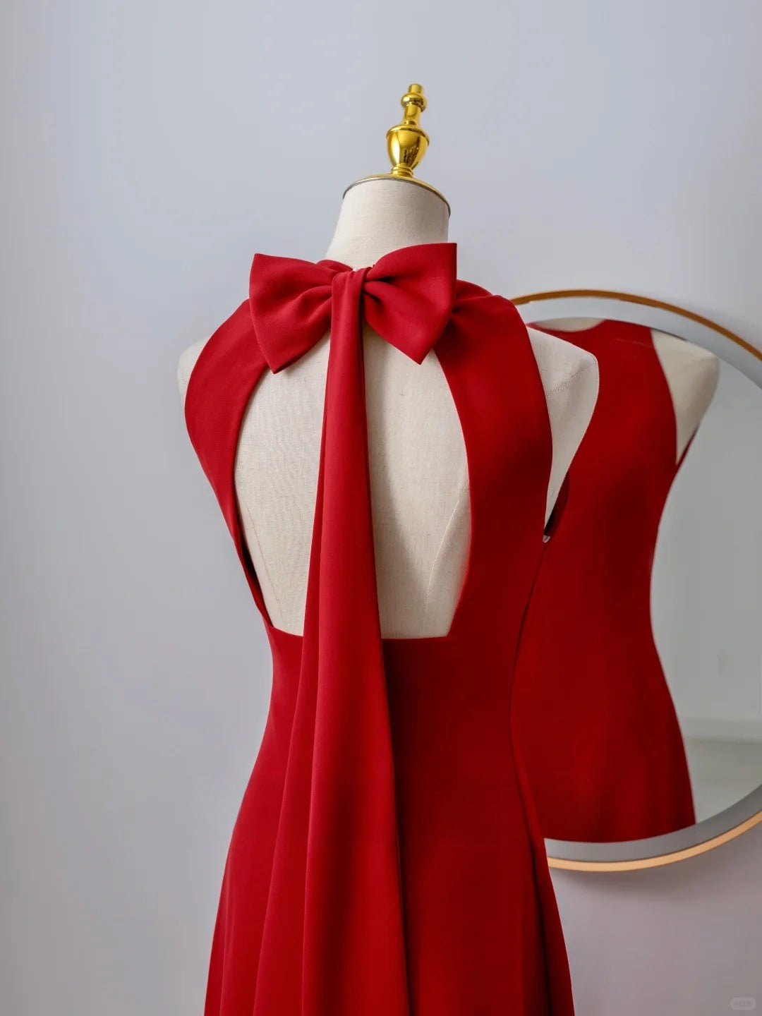 Simple A Line Scoop Neck Red Satin Backless Long Prom Dresses Formal Party Dress Prom Gown AU107