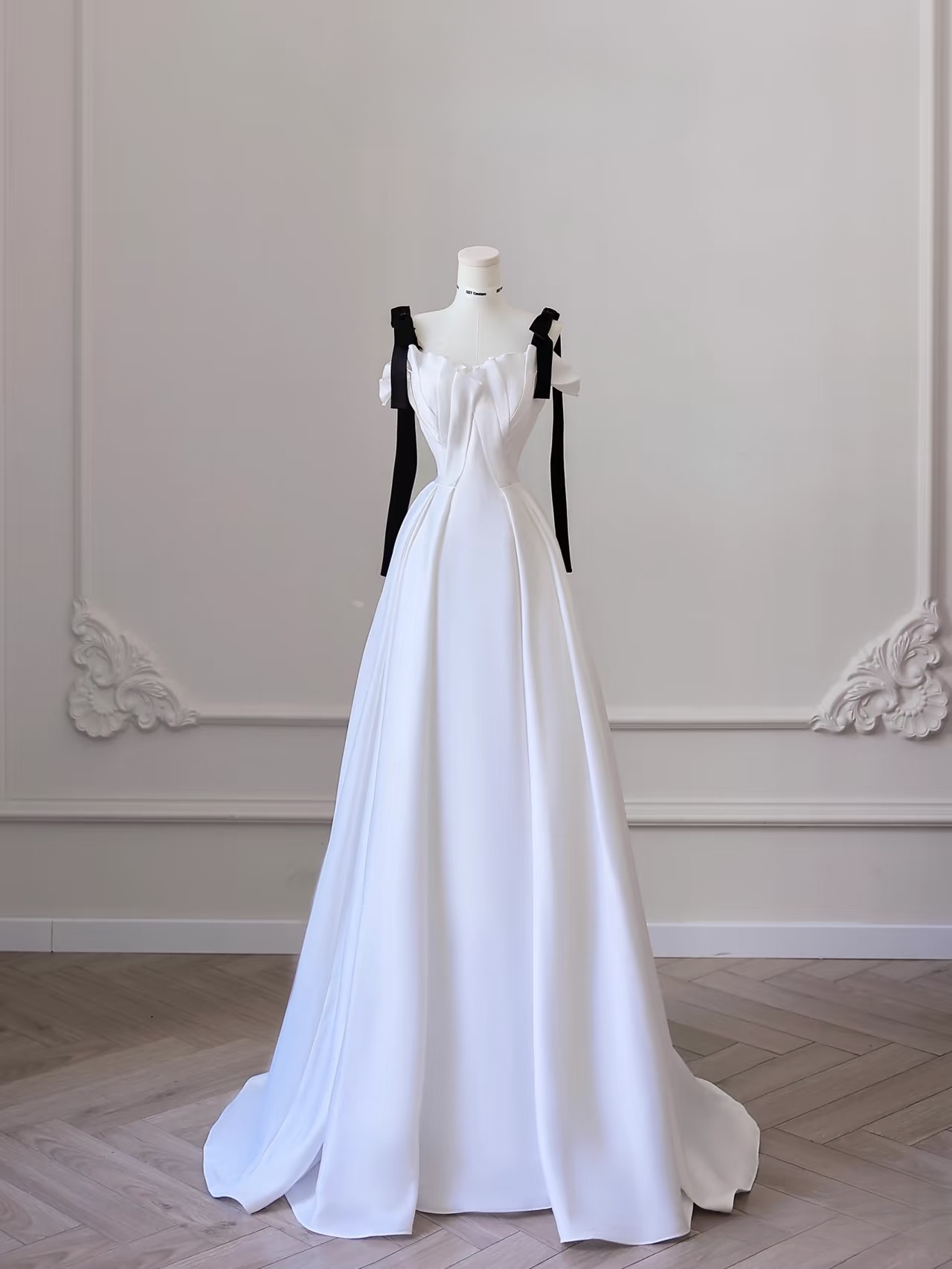 Sexy A line Spaghetti Straps White Satin Prom Dresses Inspiration Prom Dress Princess Party Birthday Graduation Dress AU111
