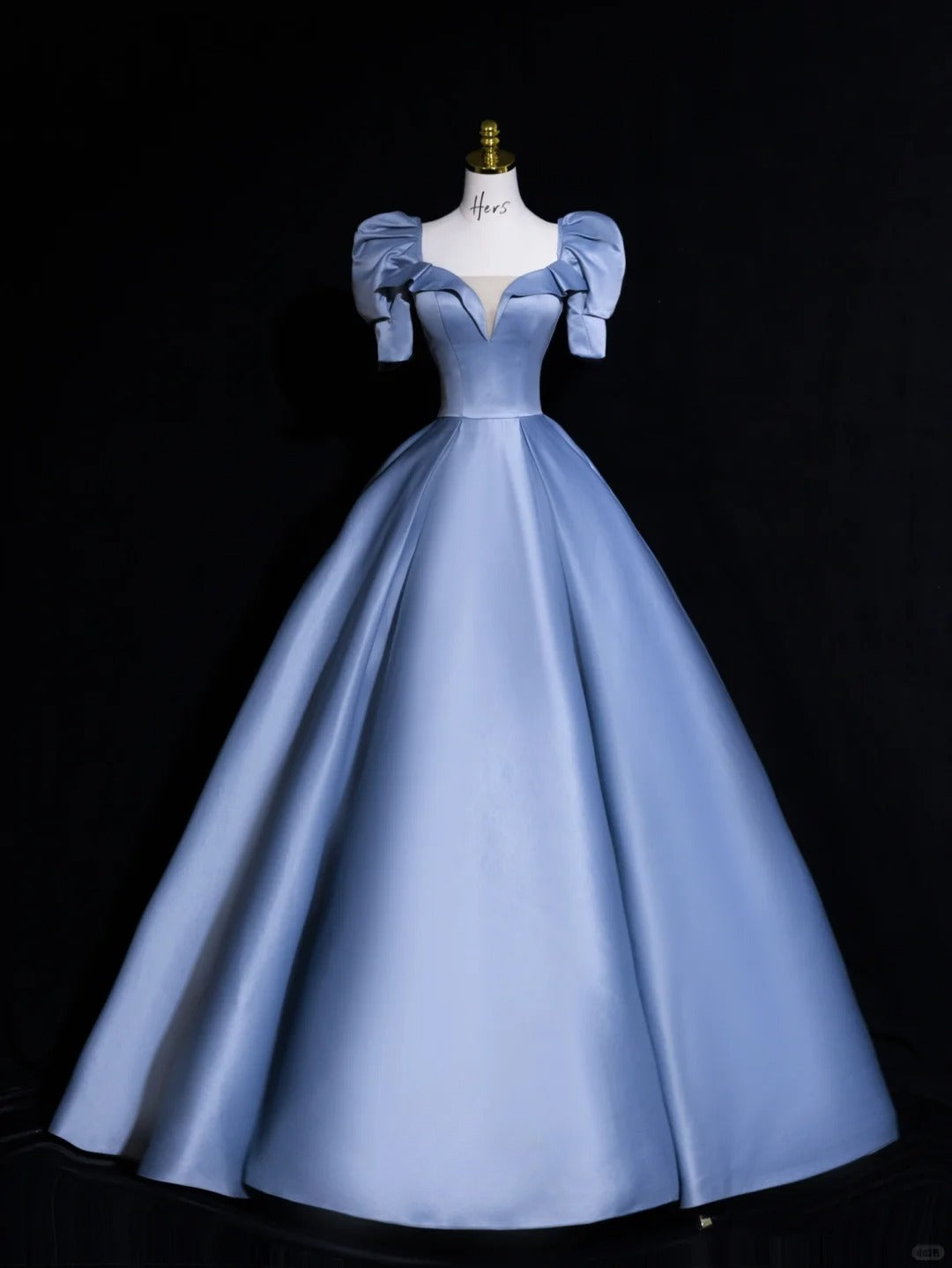 Elegant Ball Gown Sweetheart Blue Satin With Sleeves Long Birthday Outfits Semi Formal Gown Wedding Guest Dresses RB6600