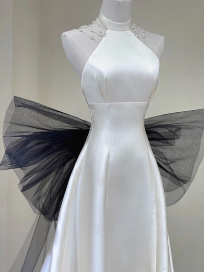Dream A Line High Neck Sleeveless Satin White Wedding Dress With Black Bow-knot Fairy Formal Brides Gown Wedding Dresses AU139