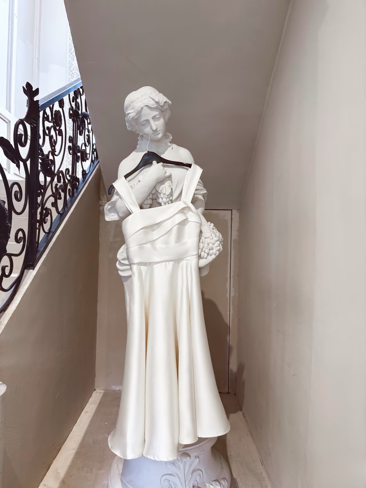 Elegant A Line Square Neck White Satin Tea Length Prom Dresses Party Gowns AU150