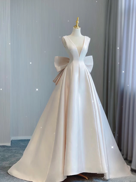 Dream Ball Gown V Neck Sleeveless Satin White Wedding Dress Fairy Formal Brides Gown Wedding Dresses AU138