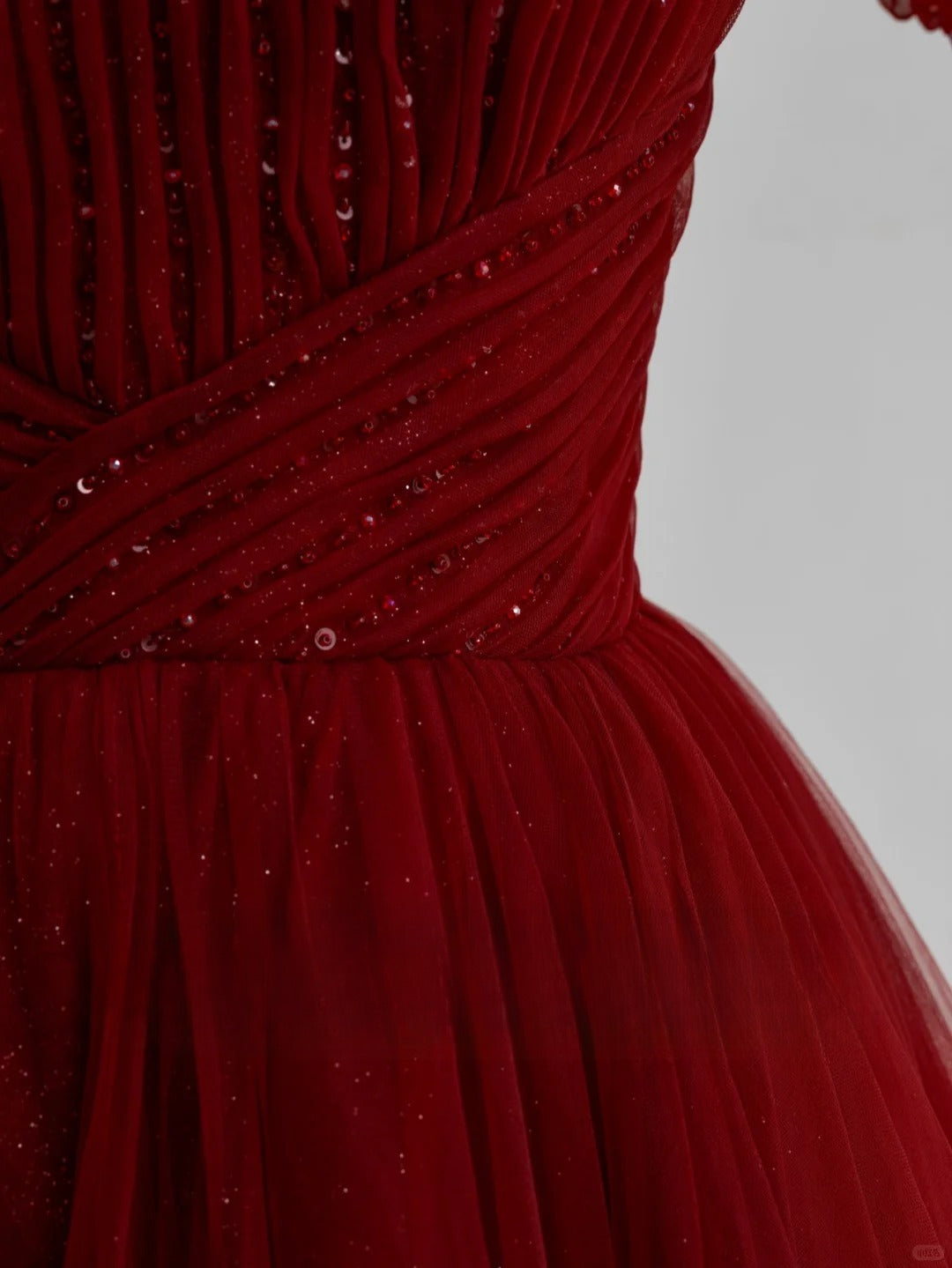 Modest Ball Gown Sweetheart Tulle Burgundy Prom Dresses Long Sweet 16 Birthday Party Dress Evening Dresses AU156