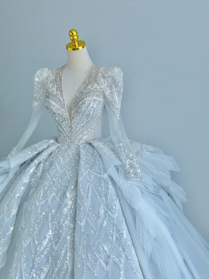 Beautiful Ball Gown V Neck Lace Light Sky Blue With Long Sleeves Beading Backless Groom Bride Gown Bridal Dress Modest Wedding Dresses RB7720