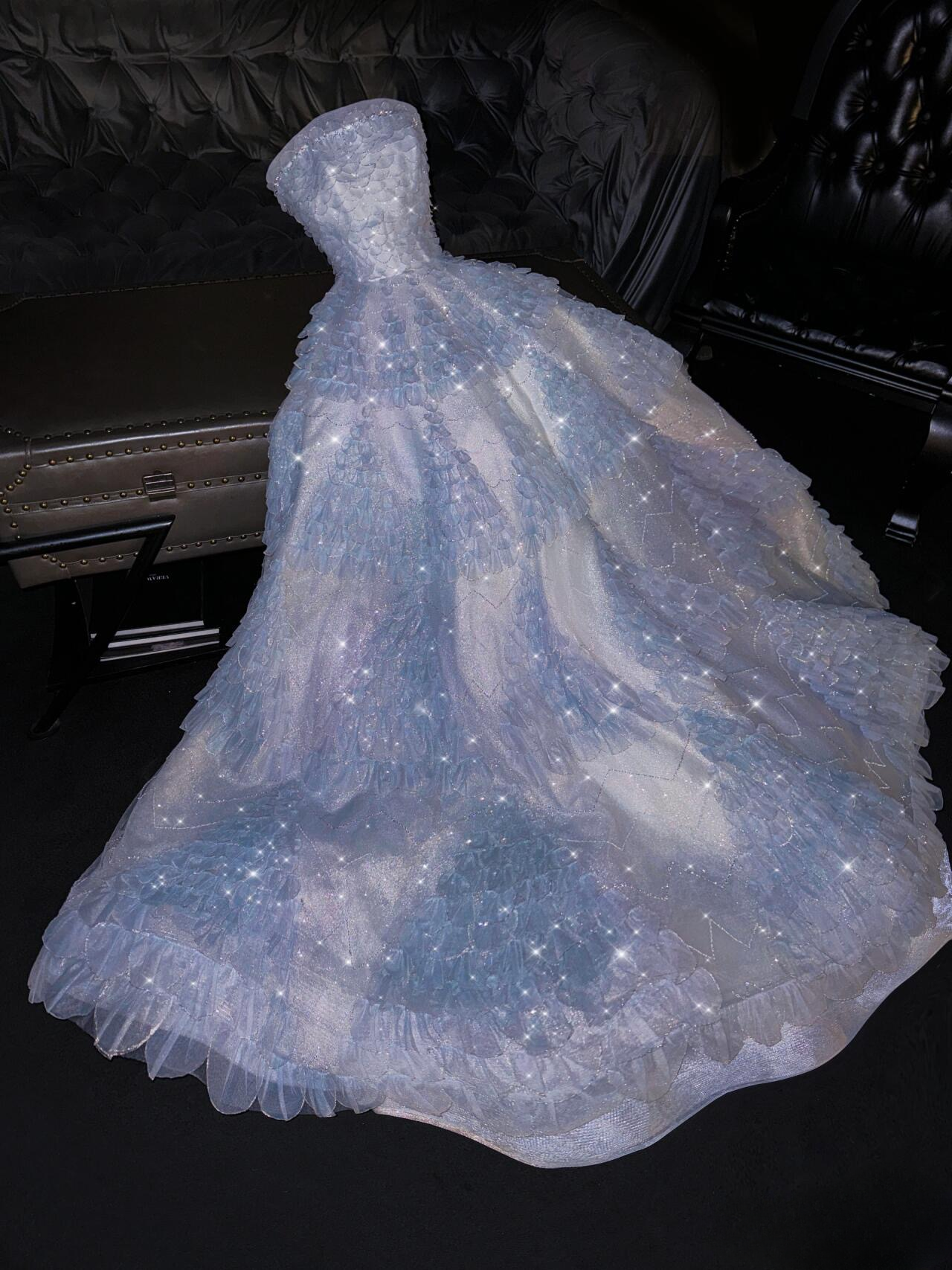 Elegant Ball Gown Strapless Blue Long Tulle Prom Dresses Unique Party Formal Graduation Dress AU171