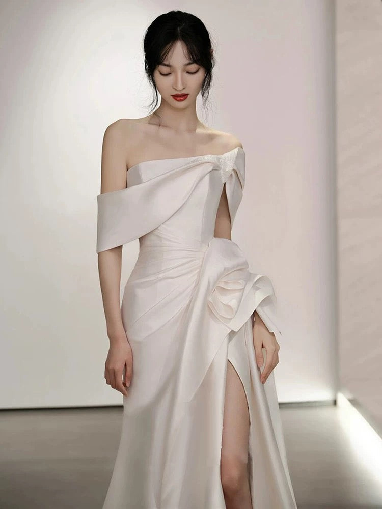 Dreamy Mermaid Off The Shoulder Satin Wedding Dress With Sleeves Fairytale Autumn Wedding Dresses AU179