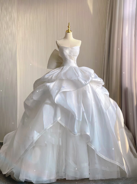 Dreamy Ball Gown Strapless Sleeveless White Satin Long Wedding Dress Fairytale Autumn Spring Wedding Dresses AU217