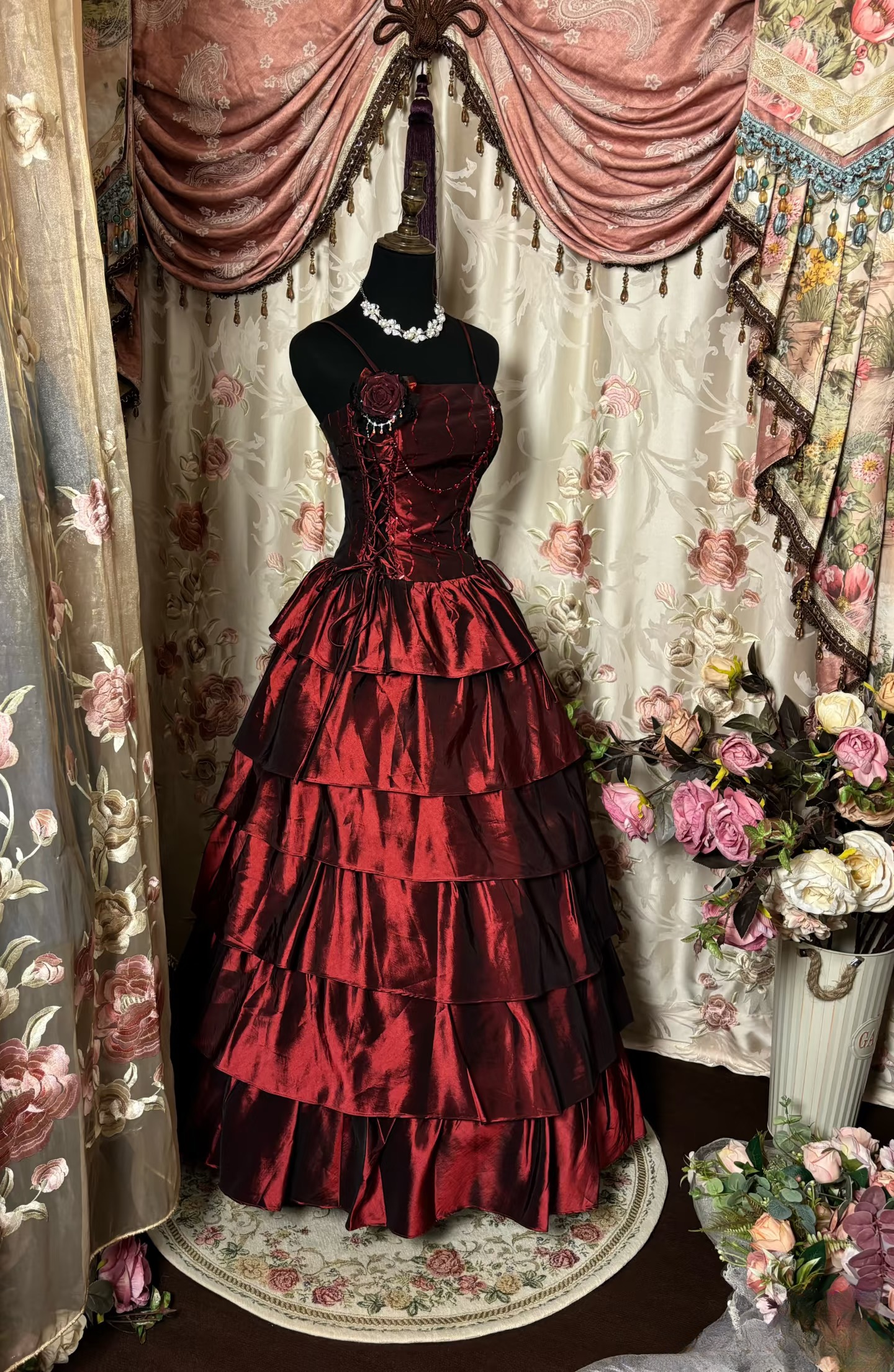 Retro Prom Dresses Ball Gown Spaghetti Strap Burgundy Vintage Taffeta Long Prom Dresses Party Gowns AU235