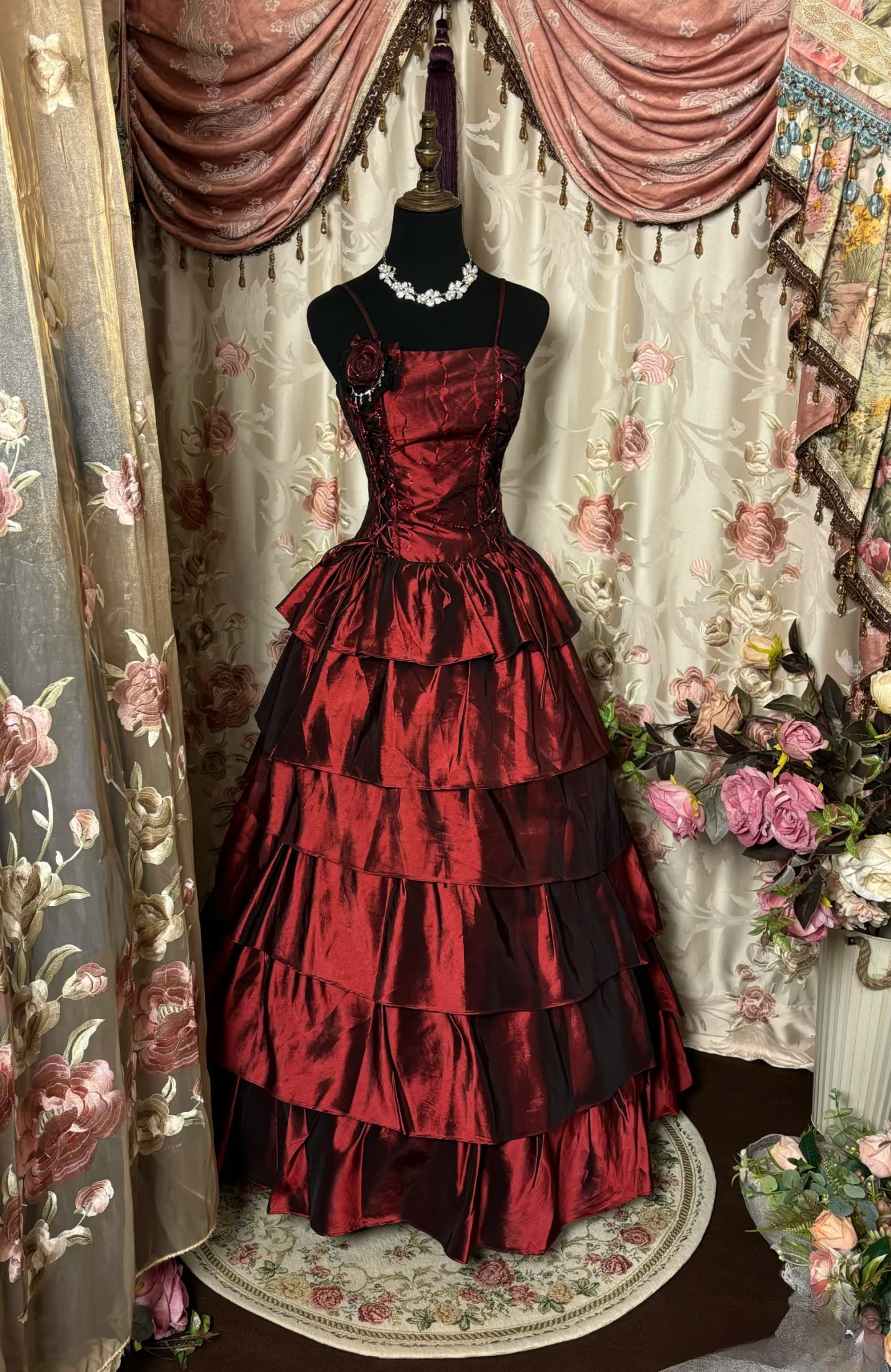 Retro Prom Dresses Ball Gown Spaghetti Strap Burgundy Vintage Taffeta Long Prom Dresses Party Gowns AU235