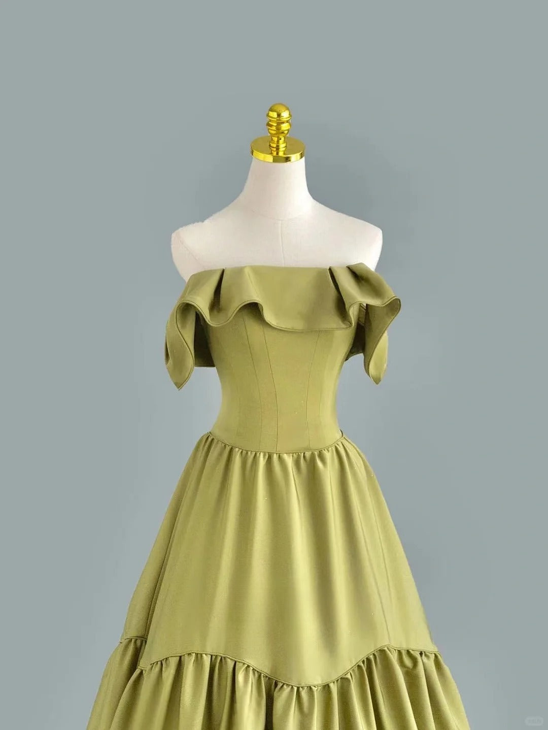 Chic Ball Gown Strapless Sage Green Satin With Ruffled Prom Dresses Long Evening Party Formal Outfits RB6635