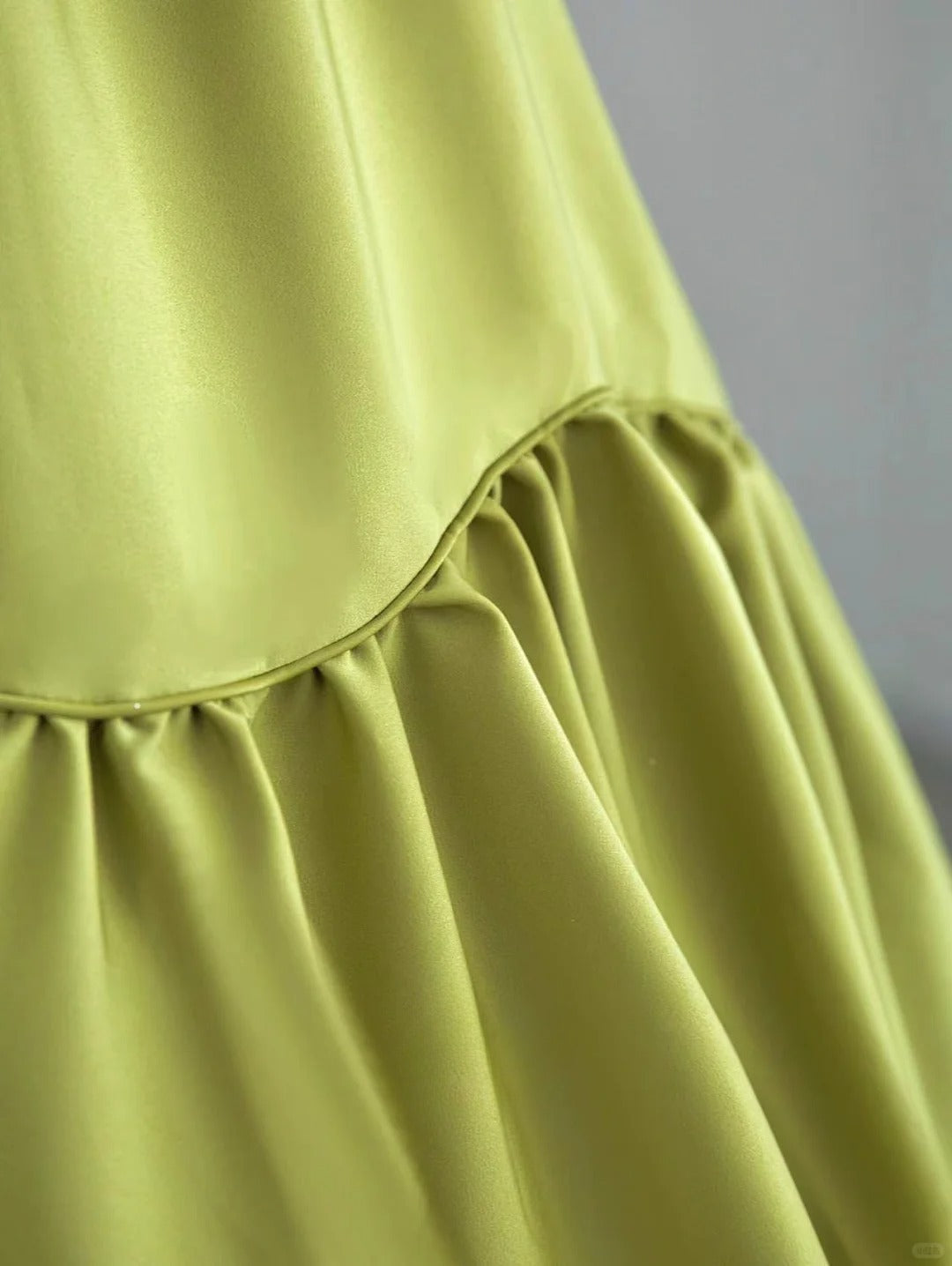 Chic Ball Gown Strapless Sage Green Satin With Ruffled Prom Dresses Long Evening Party Formal Outfits RB6635