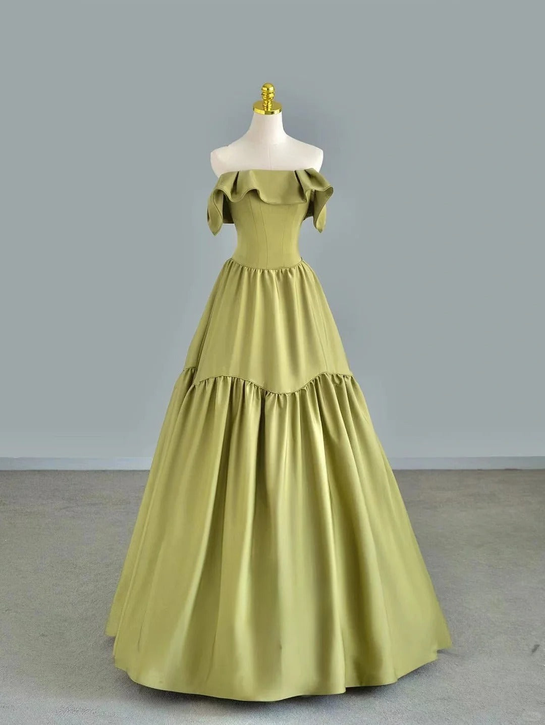 Chic Ball Gown Strapless Sage Green Satin With Ruffled Prom Dresses Long Evening Party Formal Outfits RB6635