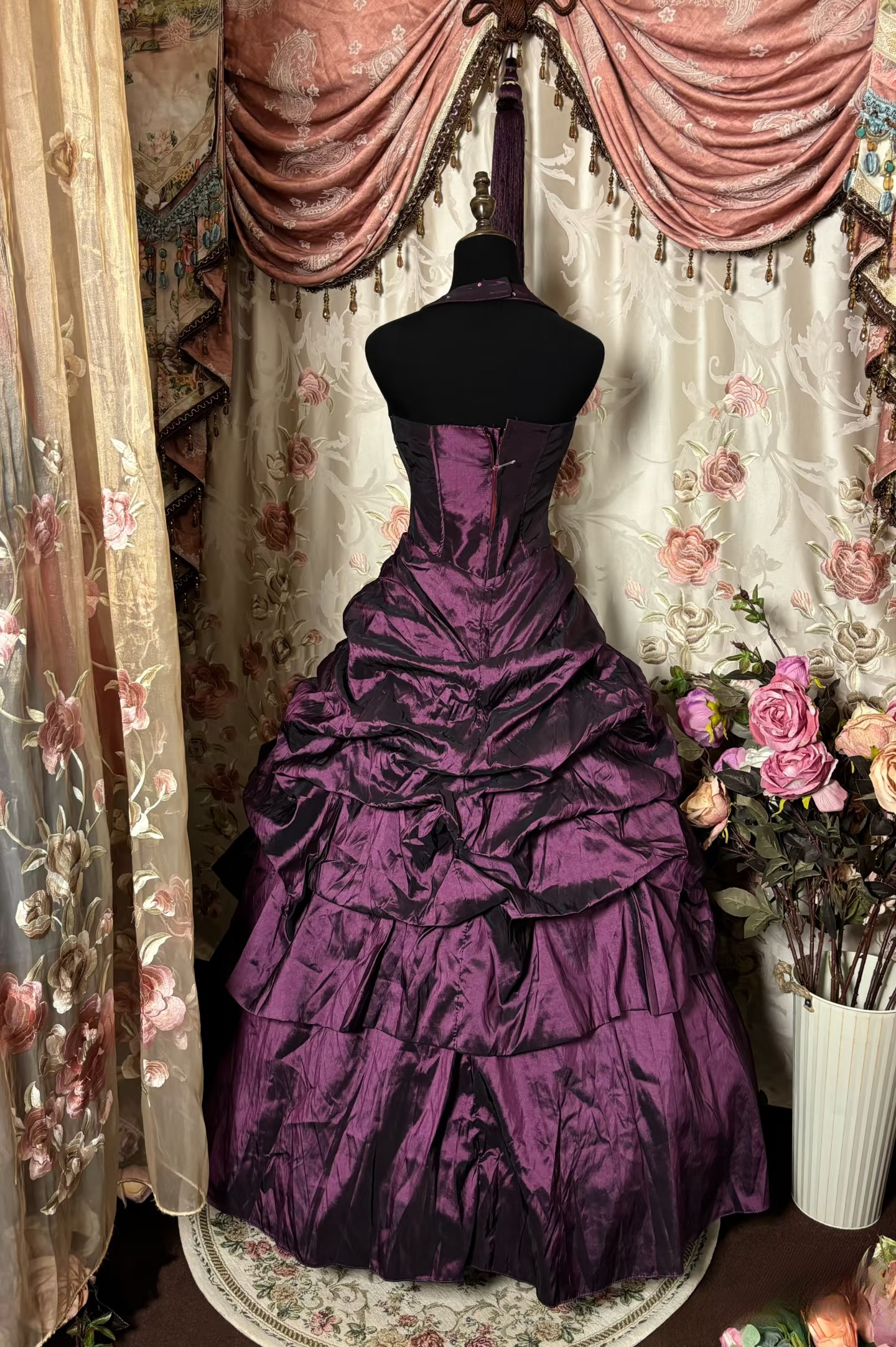 Vintage Ball Gown Halter Grape Taffeta With Beads Prom Dress Long Quinceanera Dresses Sweet 15 16 Gown AU269