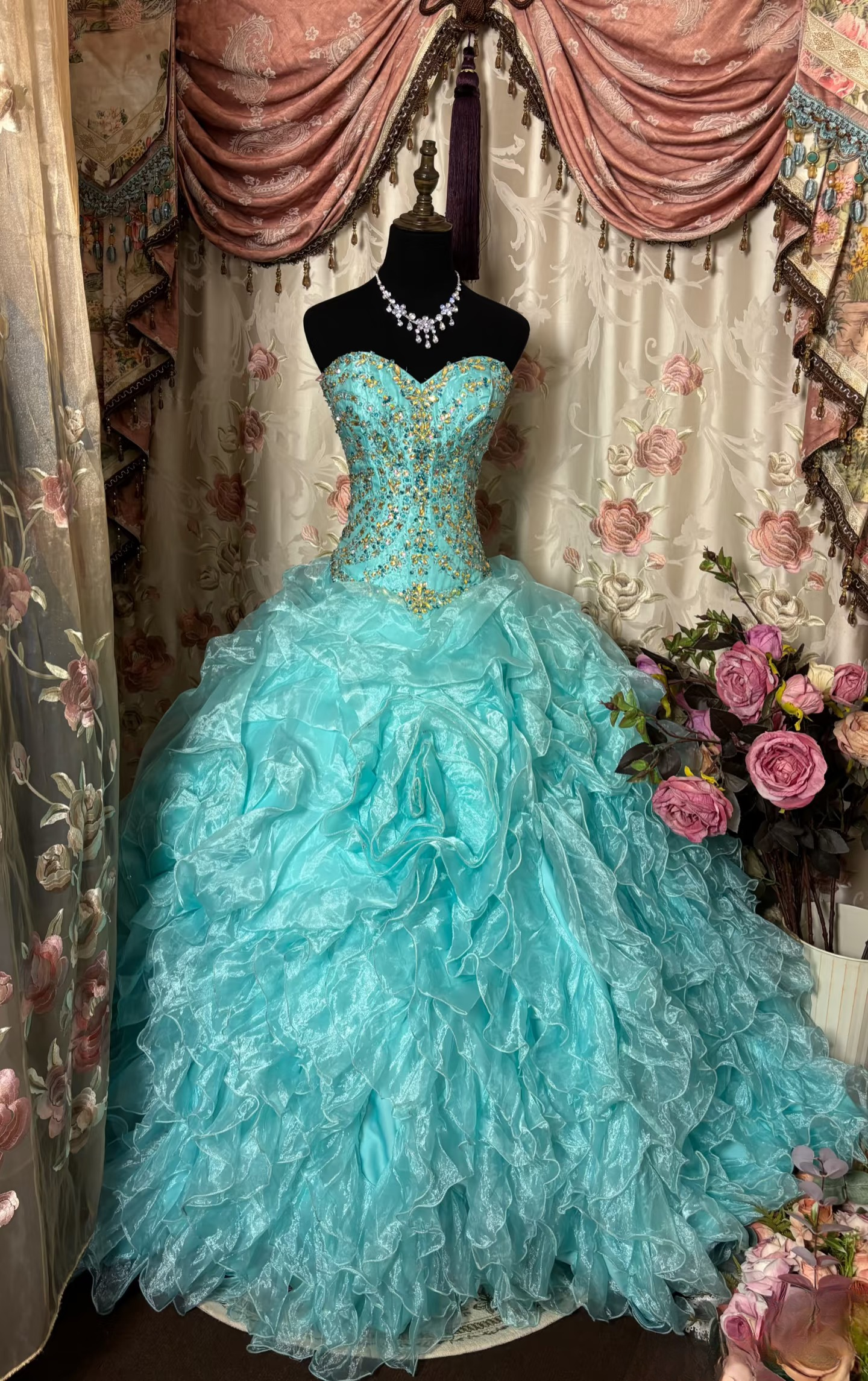 Vintage Ball Gown Sweetheart Blue With Gold Beads Ruffle Layers Long Quinceanera Dresses Sweet 15 16 Birthday Gown AU284